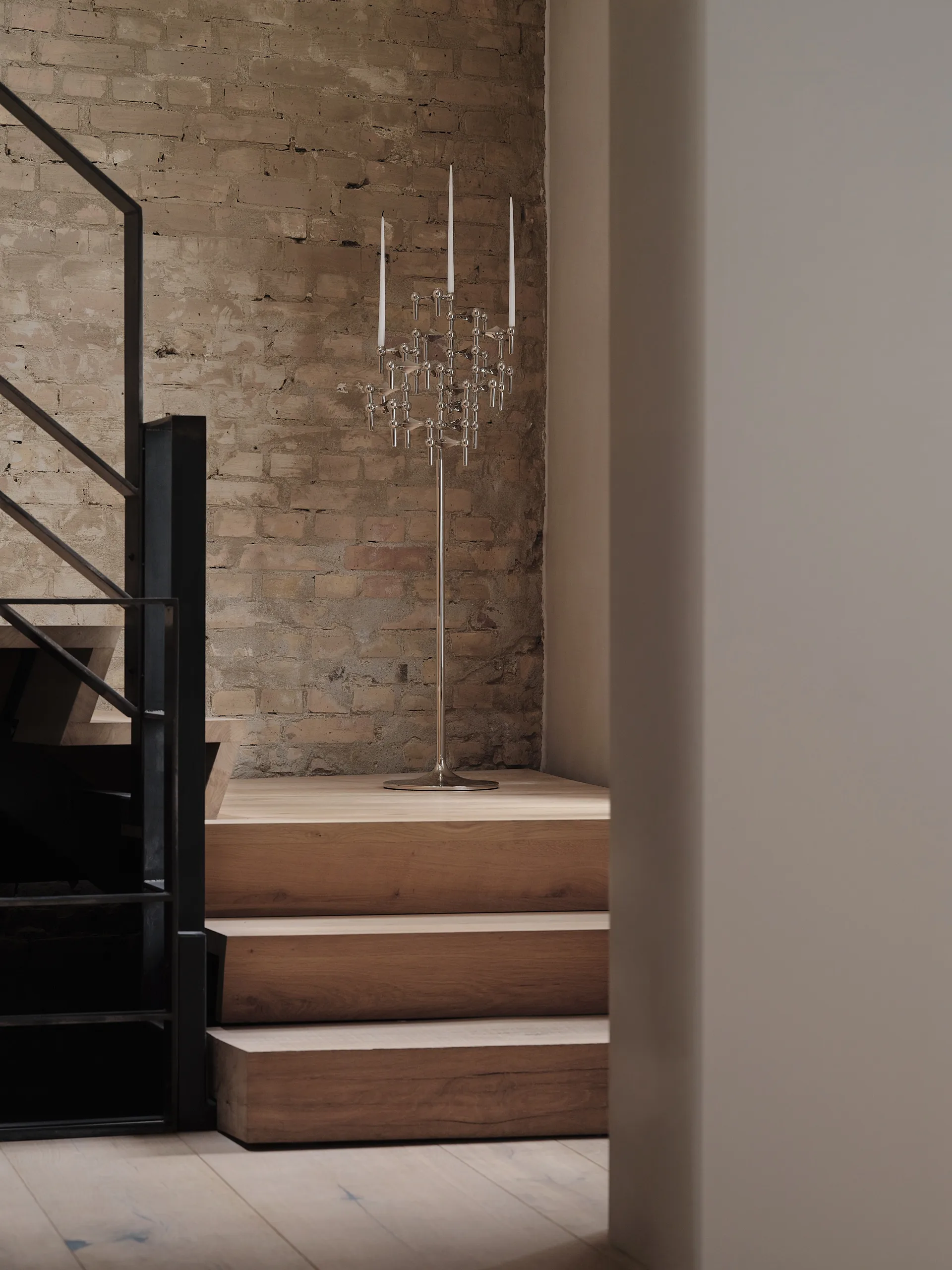 STOFF Nagel vloerstandaard 70 cm, Chrome STOFF Nagel