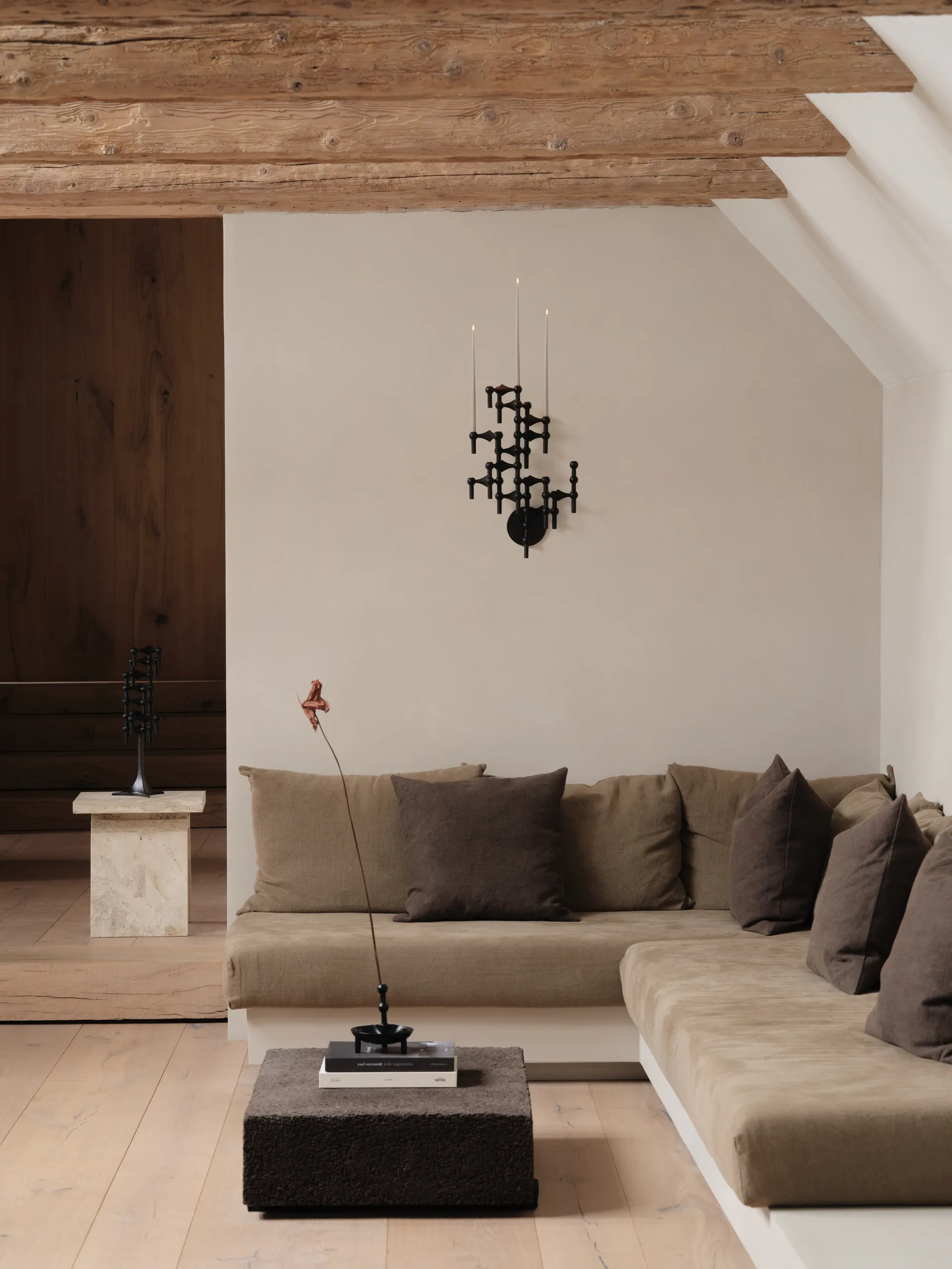 STOFF Nagel vaas, Zwart STOFF