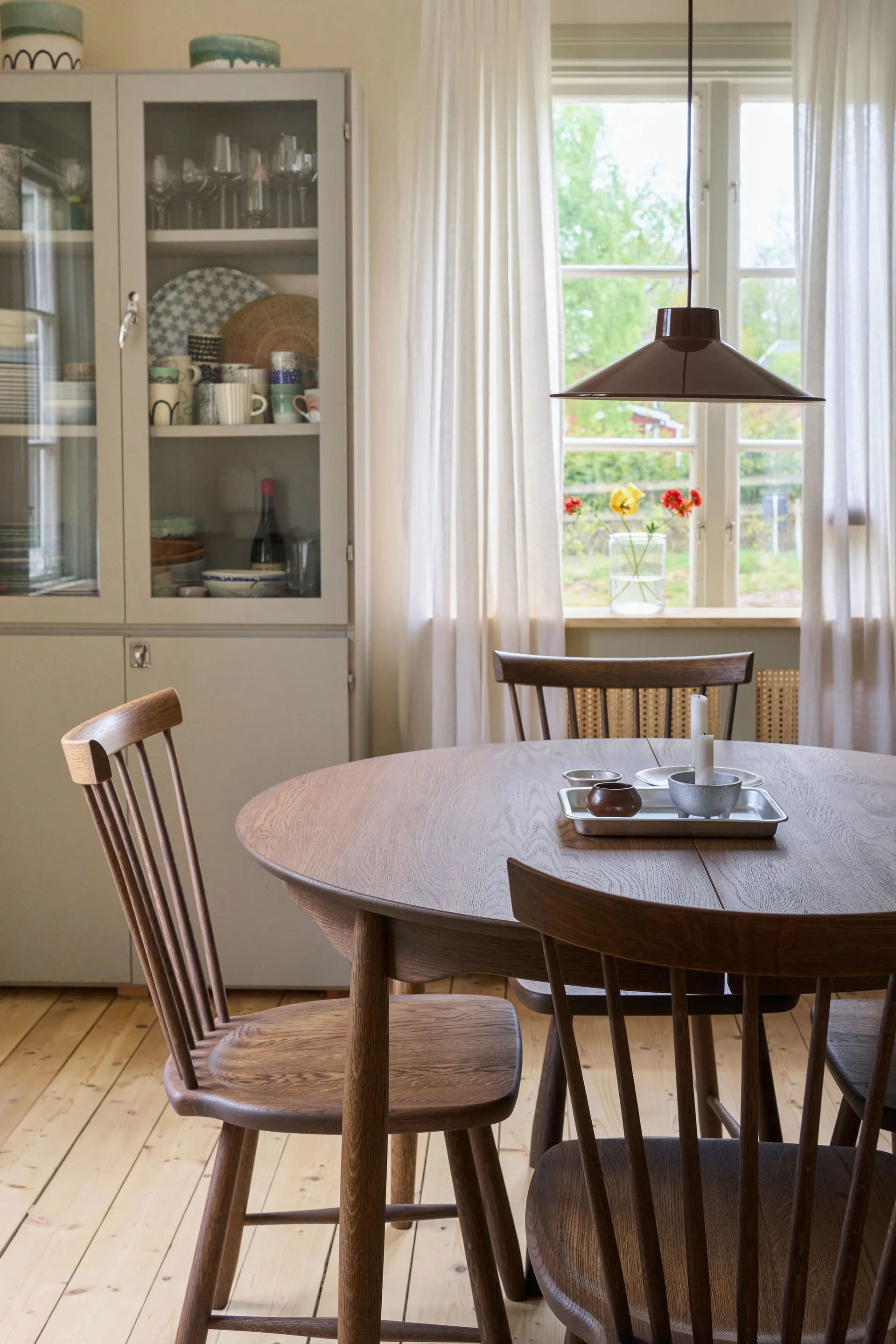 Carl eettafel deelbaar Ø115 cm, Chocoladebruin olie Special Edition (eiken), Ø115 cm Stolab