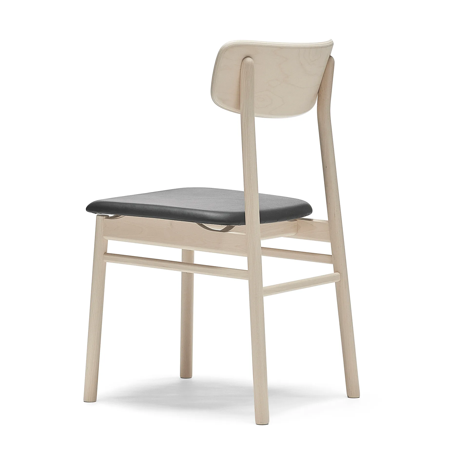 Prima Vista stoel berkenhout lichte matte lak, Leder Elmosoft VII 99001 black Stolab