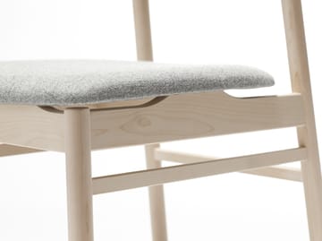 Prima Vista stoel berkenhout lichte matte lak - Stof hallingdaldal 65-130 grijs - Stolab