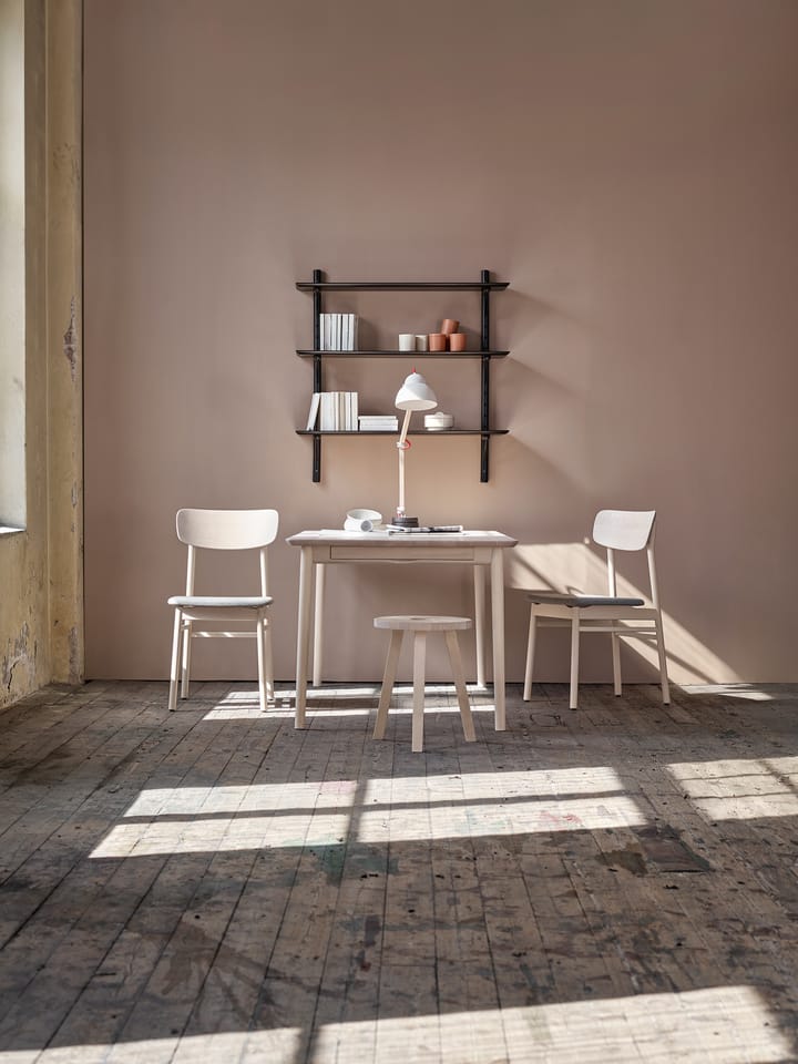 Prima Vista stoel berkenhout lichte matte lak, Stof hallingdaldal 65-130 grijs Stolab