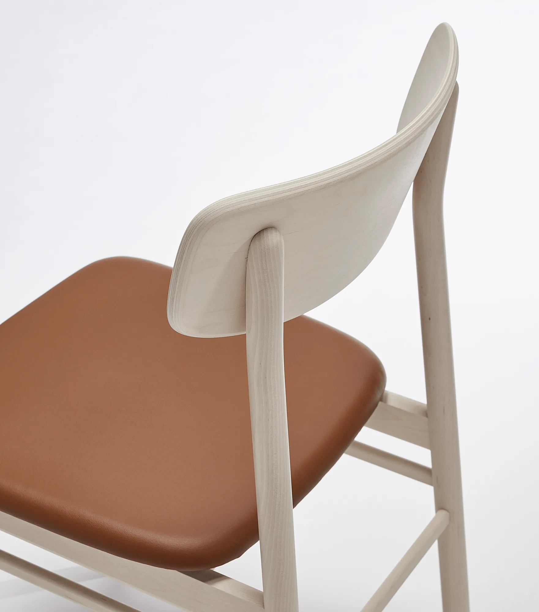 Prima Vista stoel witgeolied berkenhout, Leer Elmosoft 43807 cognac Stolab