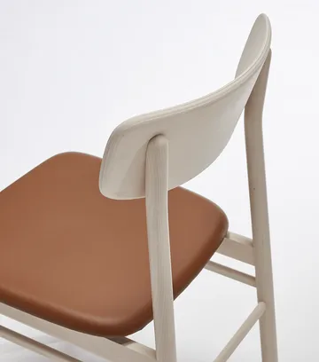 Prima Vista stoel witgeolied berkenhout - Leer Elmosoft 43807 cognac - Stolab
