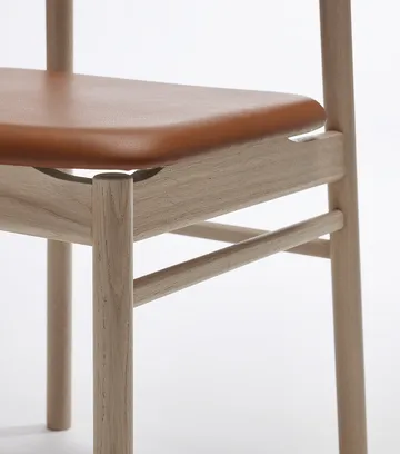 Prima Vista stoel witgeolied eikenhout - Leer Elmosoft 43807 cognac - Stolab