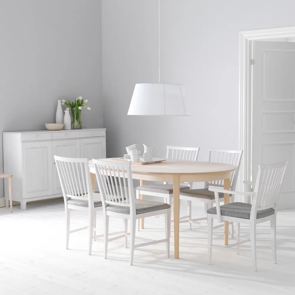 Vardags eettafel 160x100 cm, berkenhout licht matgelakt, 2 inlegbladen Stolab