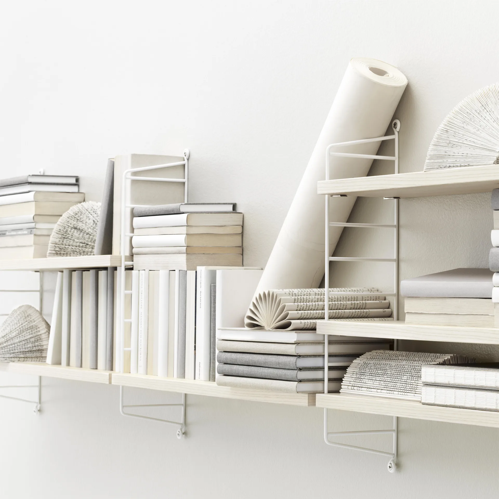 String Pocket boekenplank essen-wit, essen-wit String