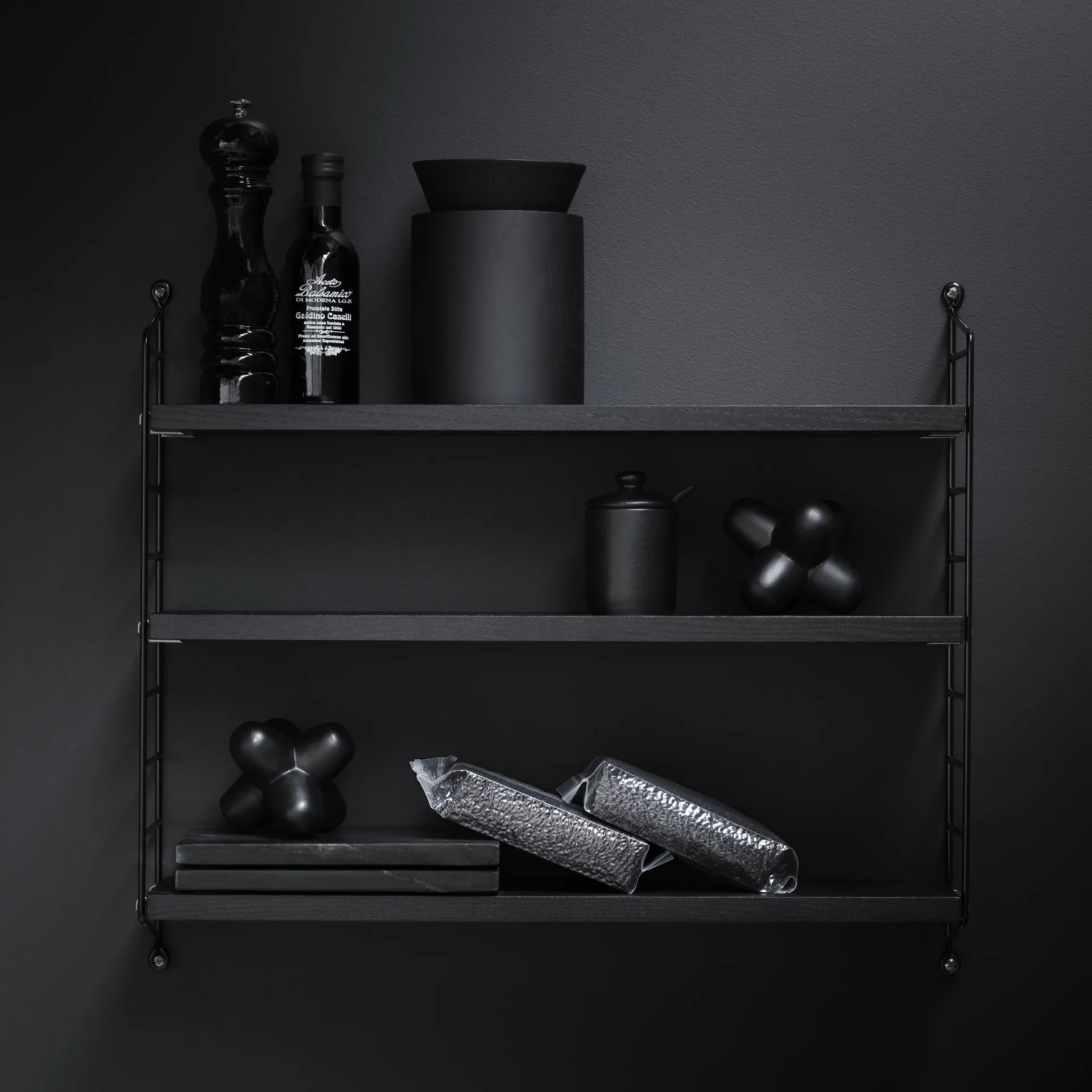 String Pocket boekenplank gebeitst essen-zwart, gebeitst essen String