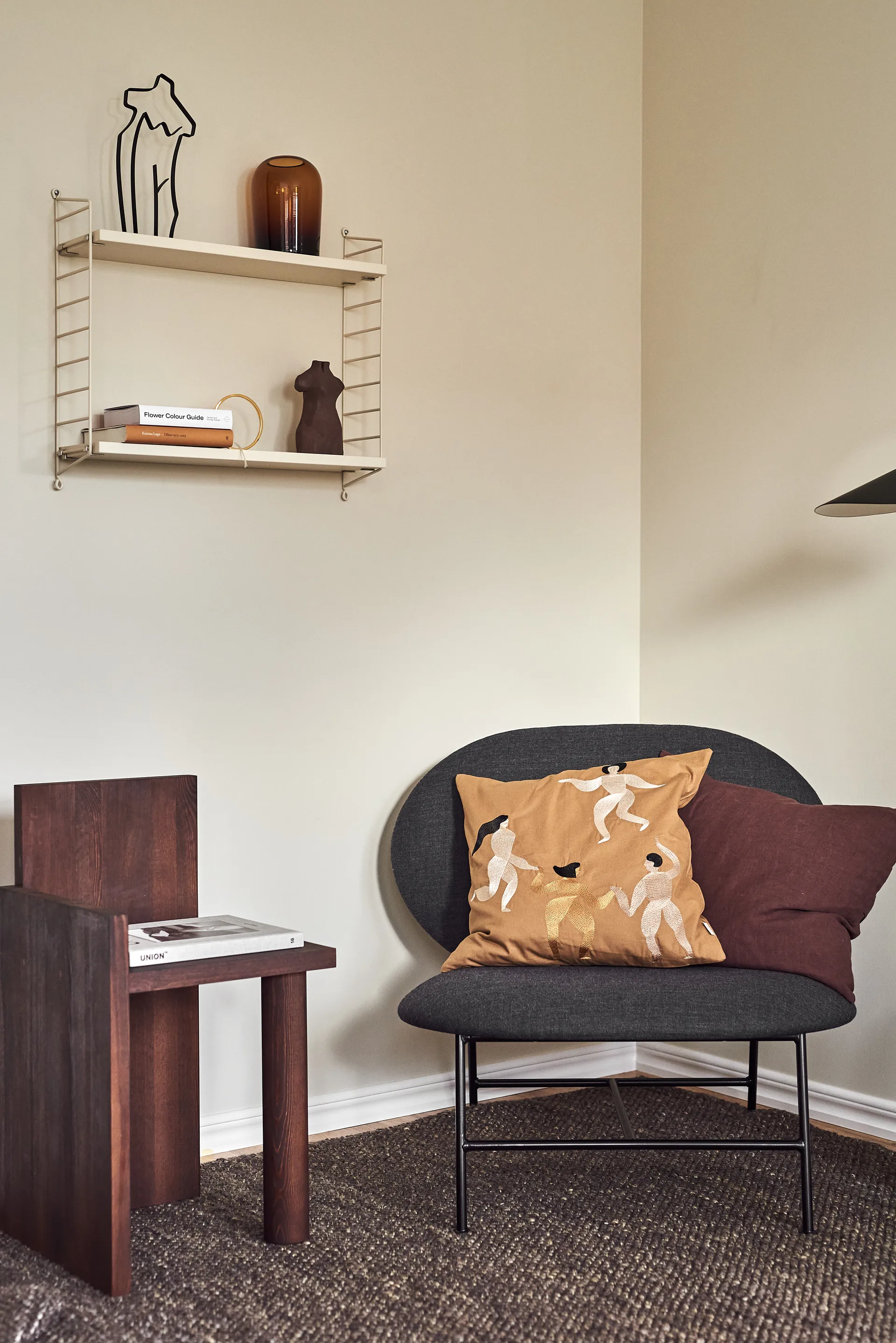 String Pocket boekenplank - Special Edition, Satin Beige String