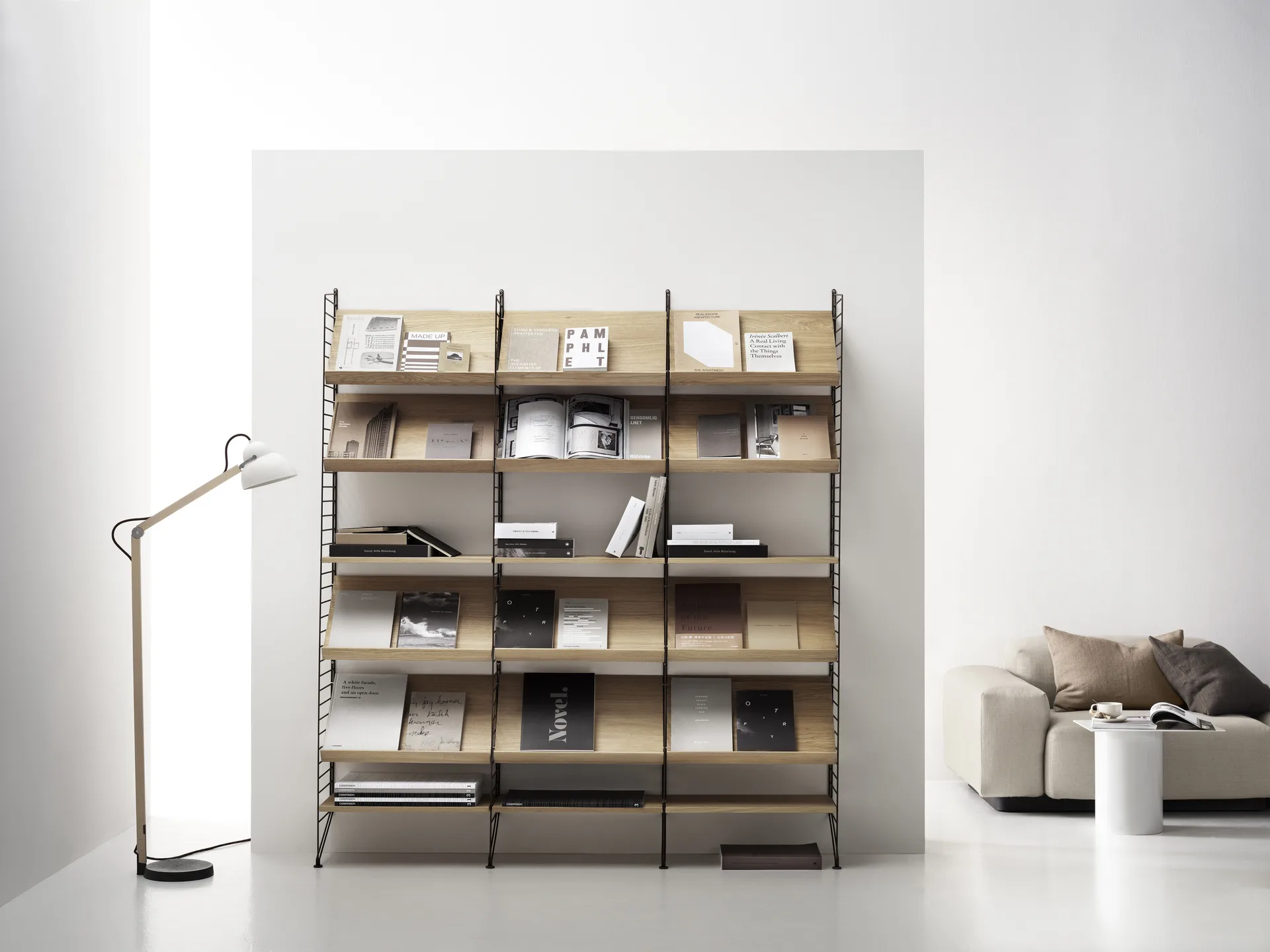 String tijdschriftenrek hout, wit, 58x30 cm String