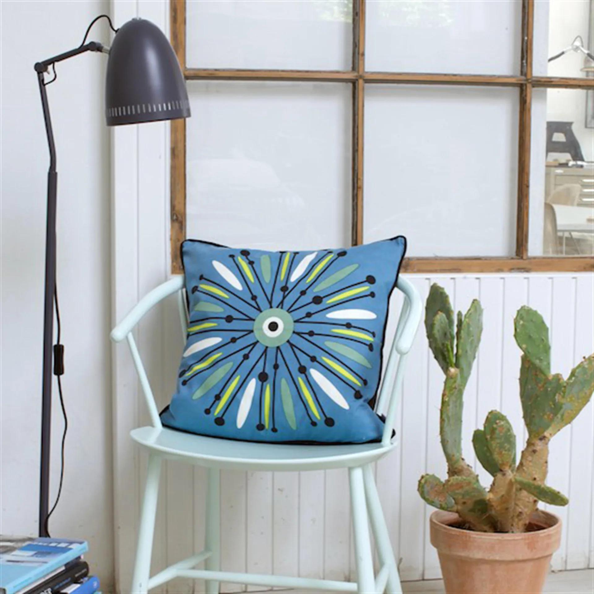 Dynamo vloerlamp, mat almost black (grijs) Superliving