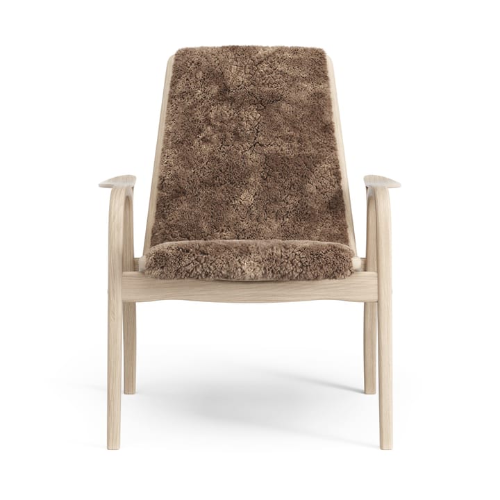 Laminett Fauteuil Eik wit gepigmenteerd / schapenvacht, Sahara (nougatbruin) Swedese