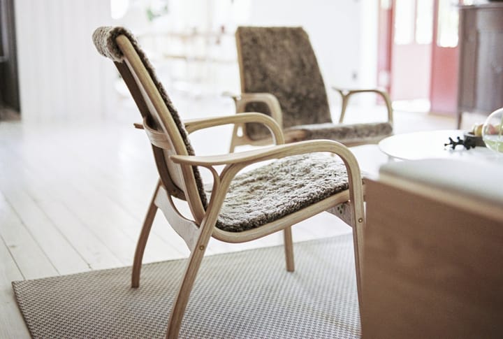 Laminett Fauteuil Eik wit gepigmenteerd / schapenvacht, Scandinavian Grey (grijs) Swedese