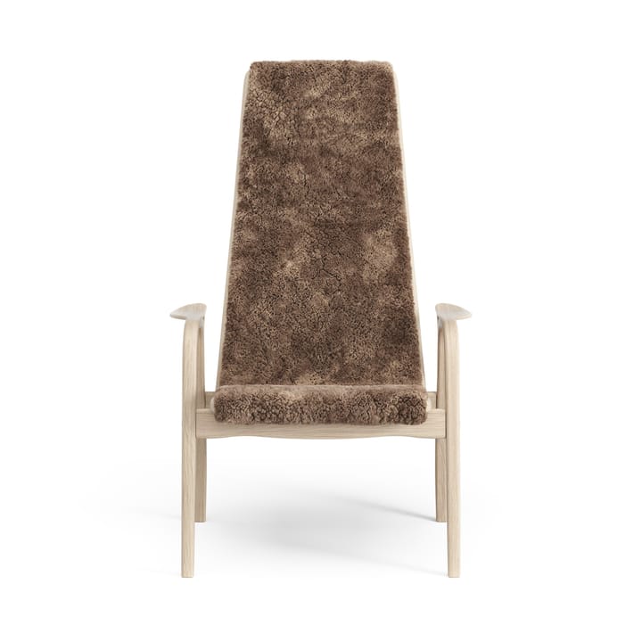 Lamino Fauteuil Eik wit gepigmenteerd / schapenvacht, Sahara (nougat bruin) Swedese