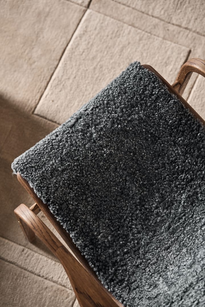 Lamino fauteuil eiken/schapenvacht Special Edition, Rubio Monocoat Chocolate-Charcoal Swedese