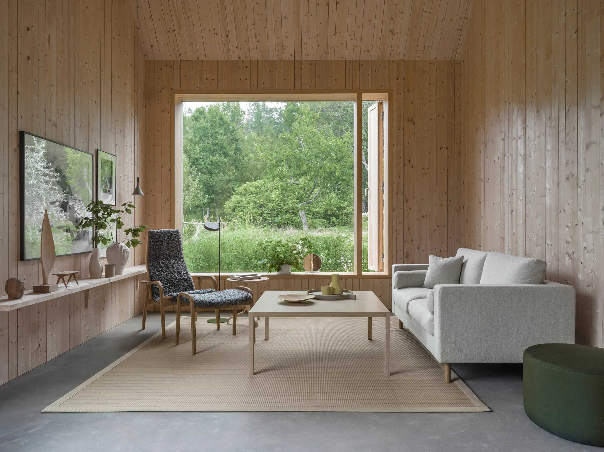 Lamino fauteuil en voetenbankje geolied eiken/schapenvacht, Sahara (nogabruin) Swedese