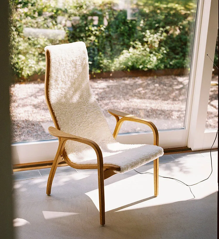 Lamino Fauteuil gelakt Beuk/schapenvacht, Moonlight (beige) Swedese