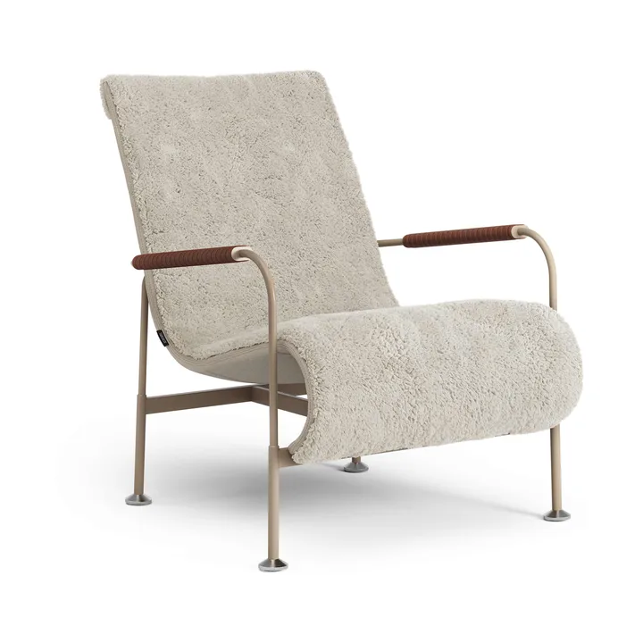 Serpentine fauteuil - Schapenvacht Moonlight-nutmeg-Tärnsjö Cognac - Swedese