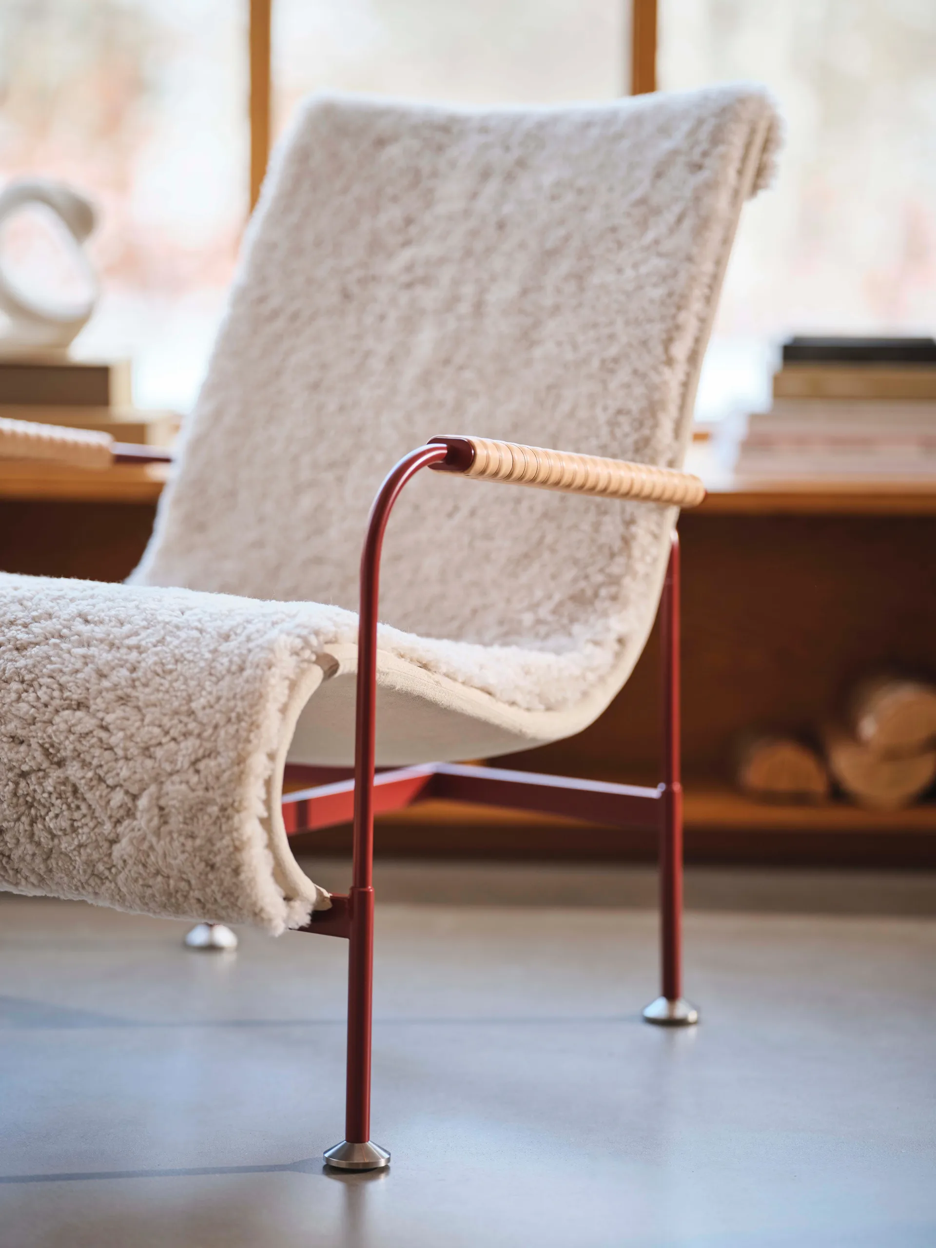 Serpentine fauteuil, Stof Romo Linara Rye-nutmeg-Tärnsjö Cognac Swedese