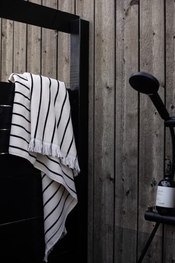 Bonnie badhanddoek 70x140 cm - Zwart - Tell Me More