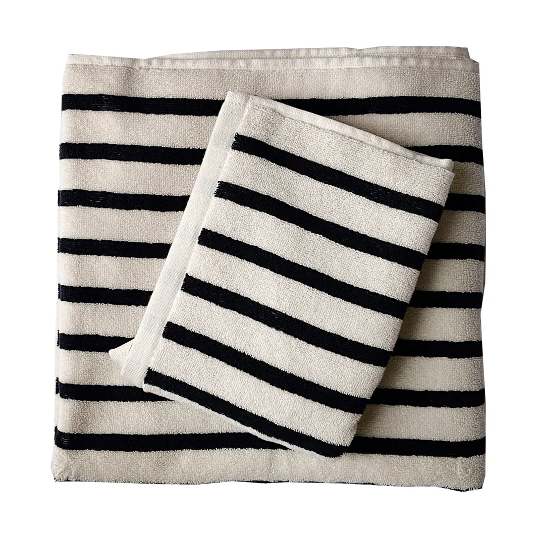 Bonnie handdoek 50x70 cm, Zwart Tell Me More