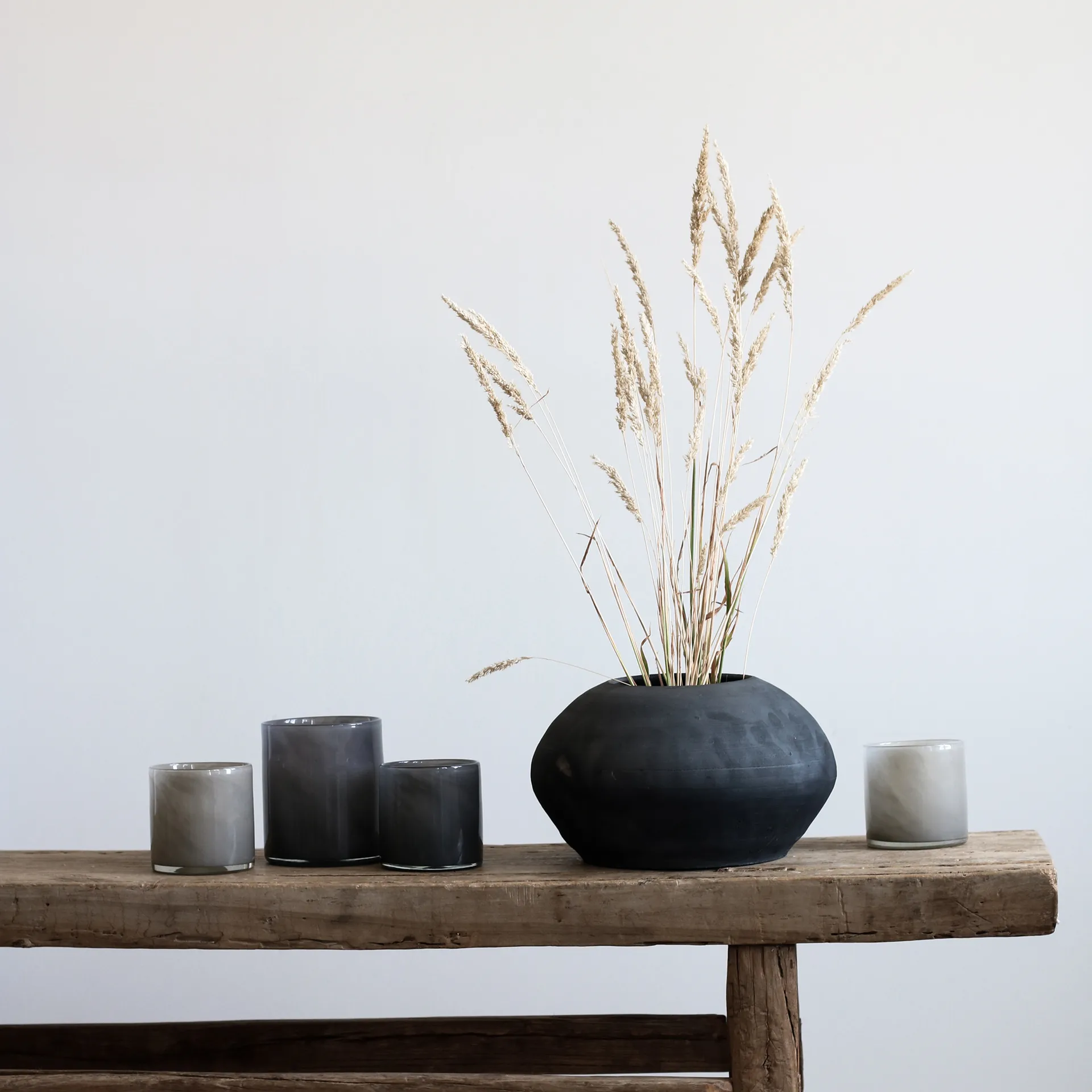 Lyric theelichthouder S, Donkergrijs Tell Me More