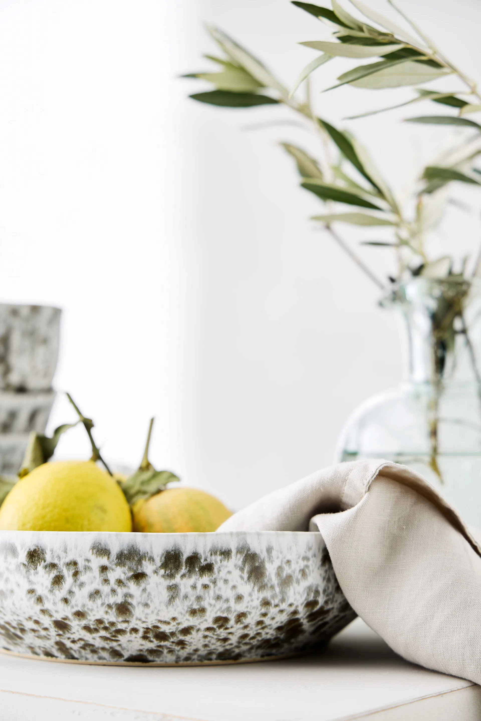 Rivoli serveerschaal Ø22,5 cm, Green splatter Tell Me More