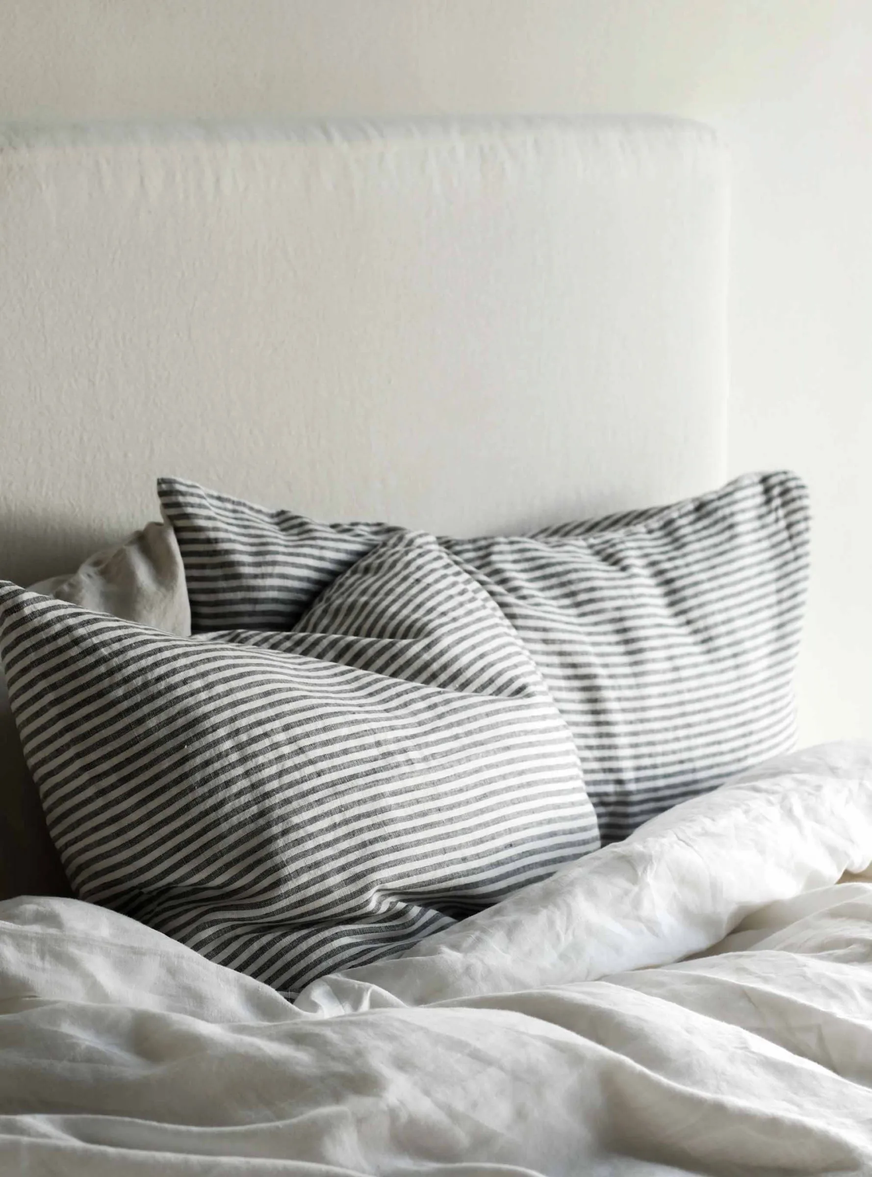 Stonewashed linen kussensloop 50x70 cm 2-pack, Grey-white Tell Me More