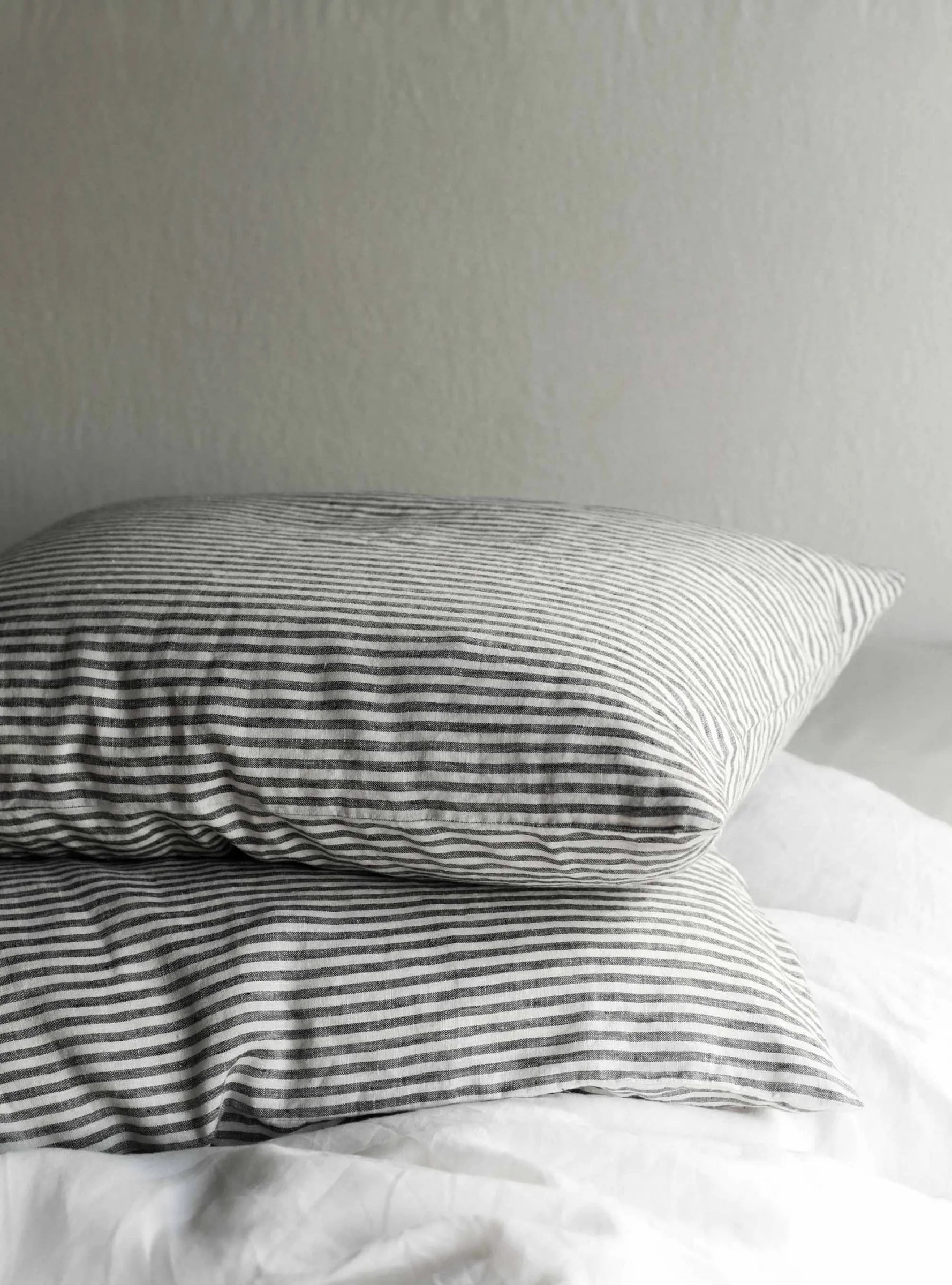 Stonewashed linnen kussensloop 50x60 cm 2-pack, Grey-white Tell Me More