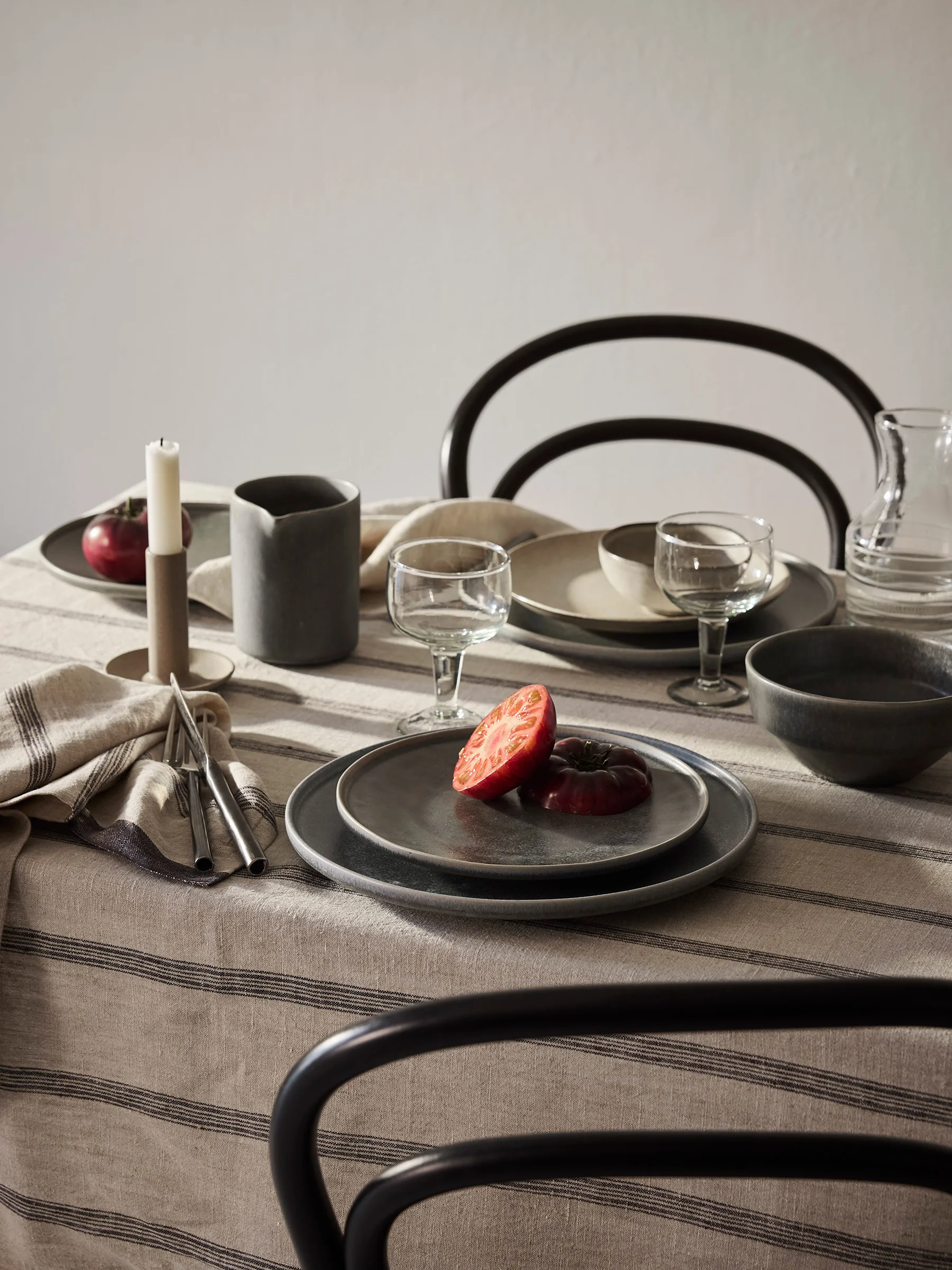 Thea tafelkleed 145x330 cm, Denim stripe Tell Me More