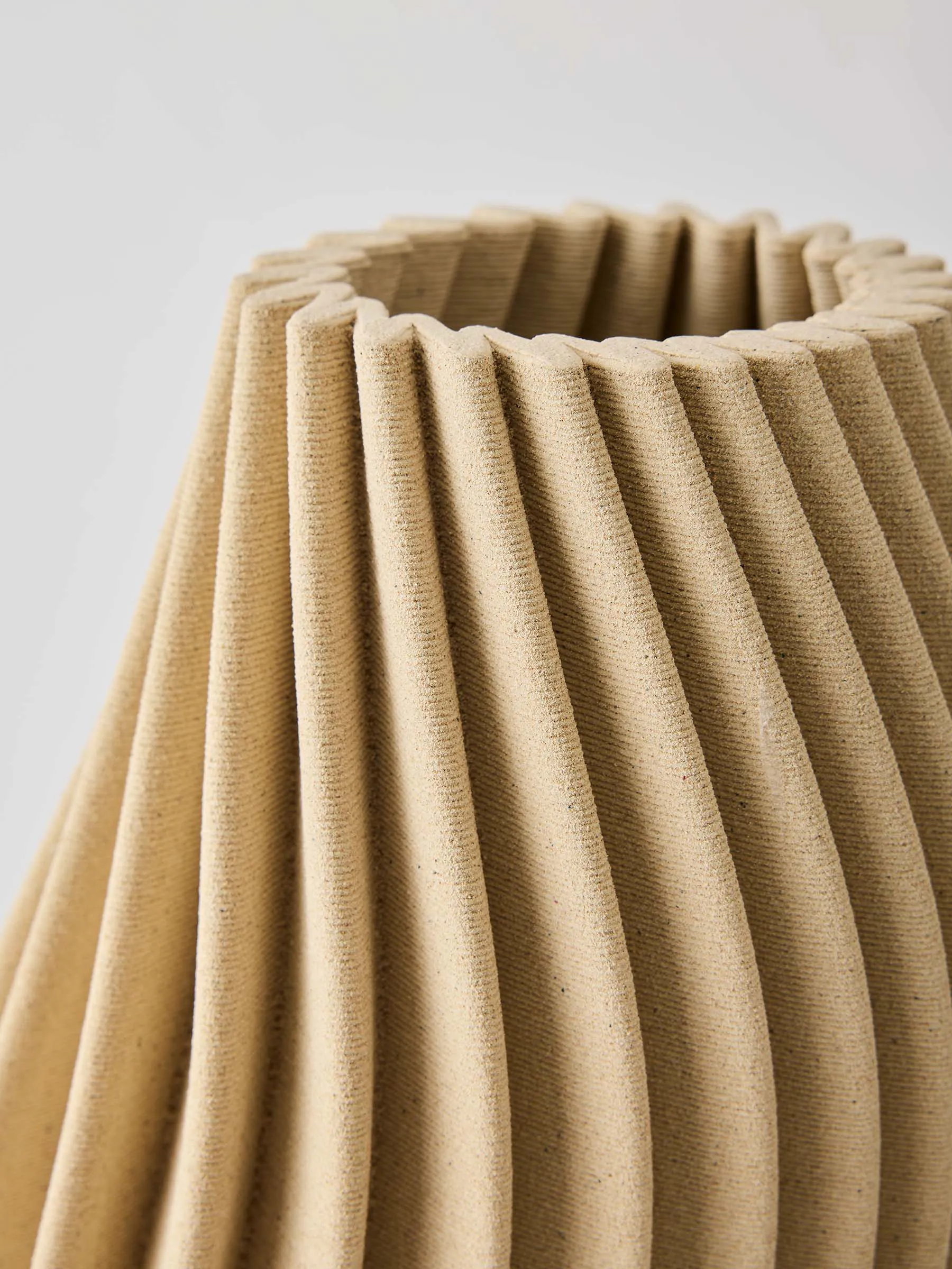 Vento vaas, Zand, klein 32 cm Tell Me More