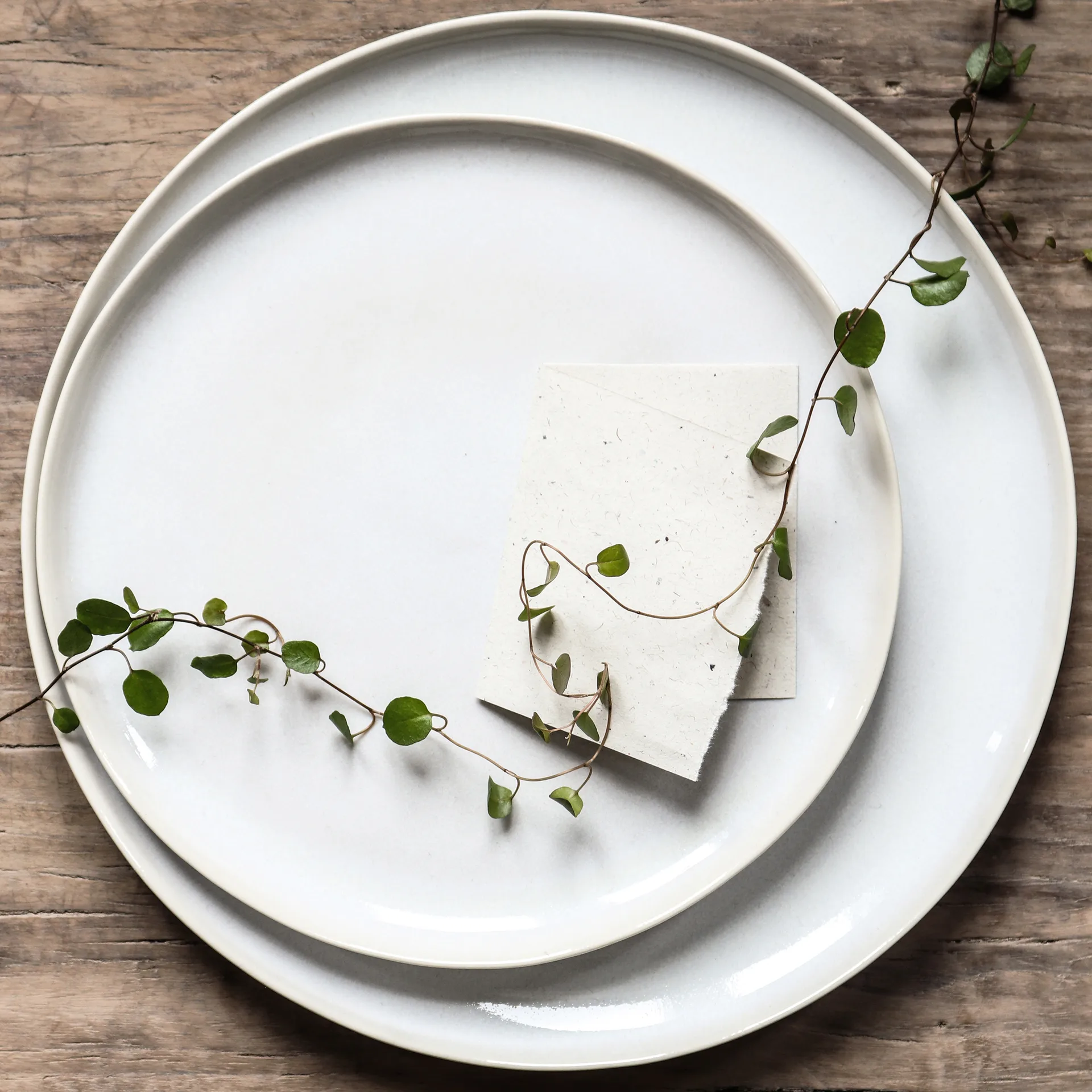 Vince bord 22 cm, Wit Tell Me More