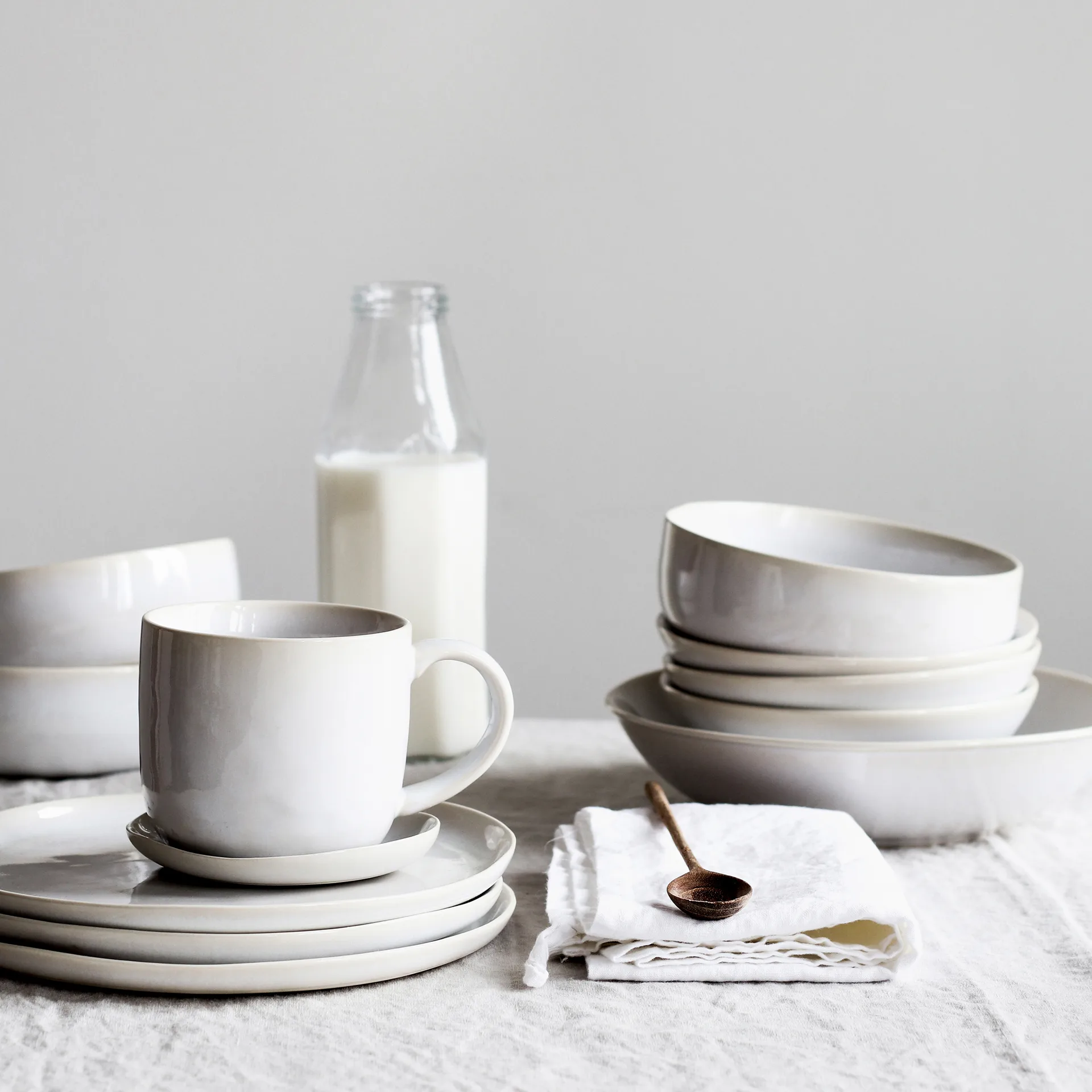 Vince bord 22 cm, Wit Tell Me More