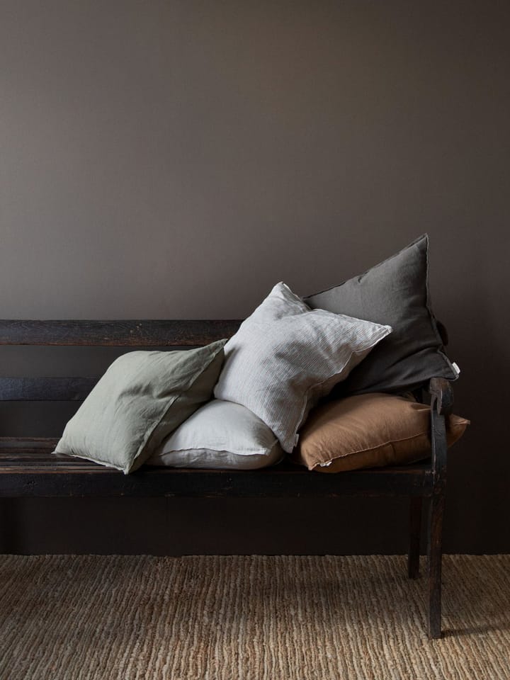 Washed linen kussenhoes 50 x 50 cm., Hazelnoot streep Tell Me More