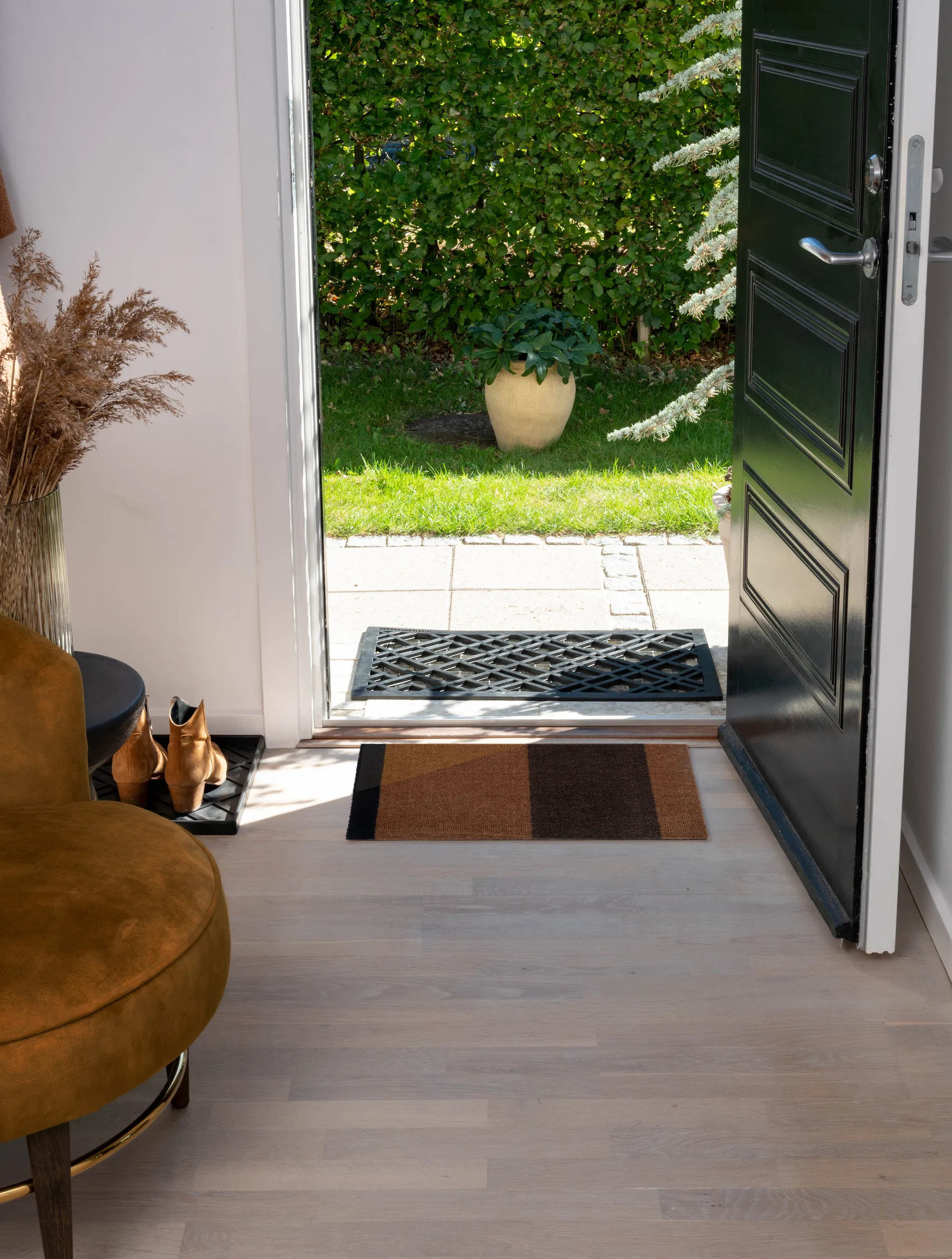 Stripes deurmat horizontaal, Cognac-dark brown-black, 40x60 cm tica copenhagen