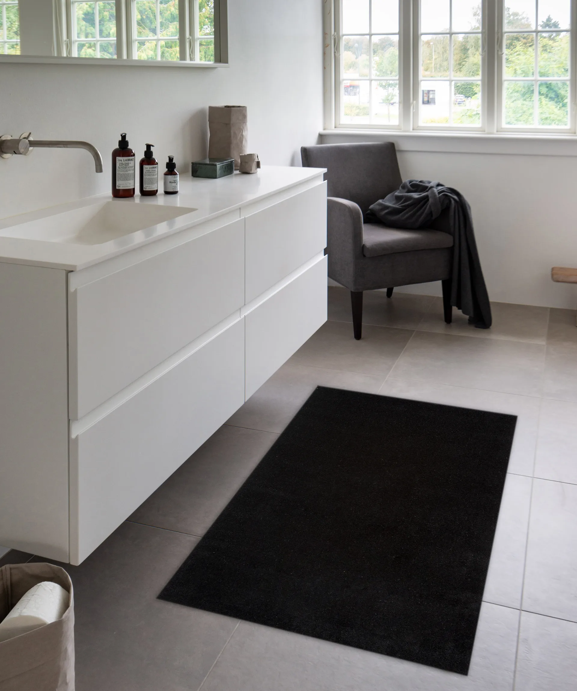 Unicolor gangloper, Black, 90x130 cm tica copenhagen