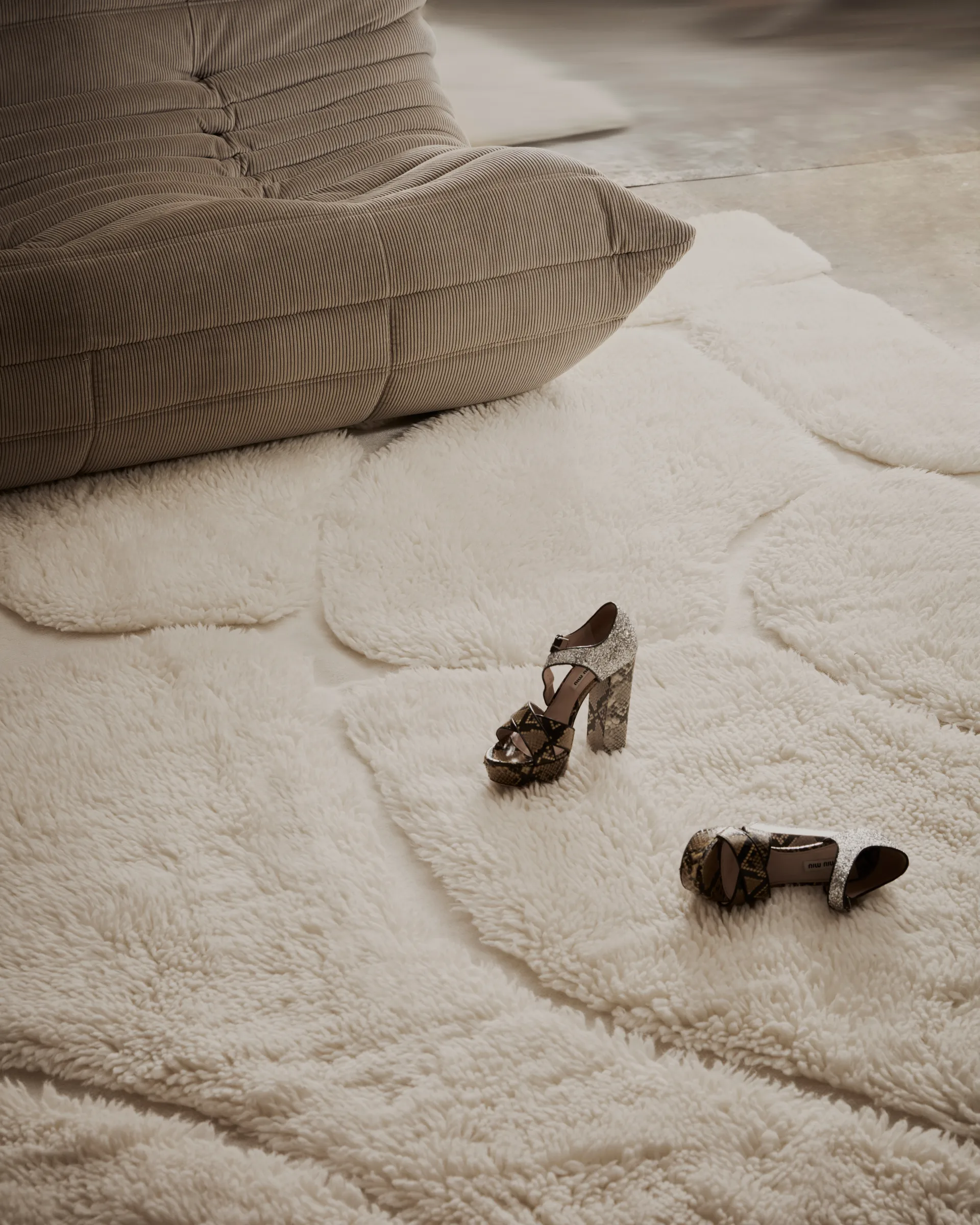 Kullin wollen vloerkleed 250x350 cm, Offwhite Tinted