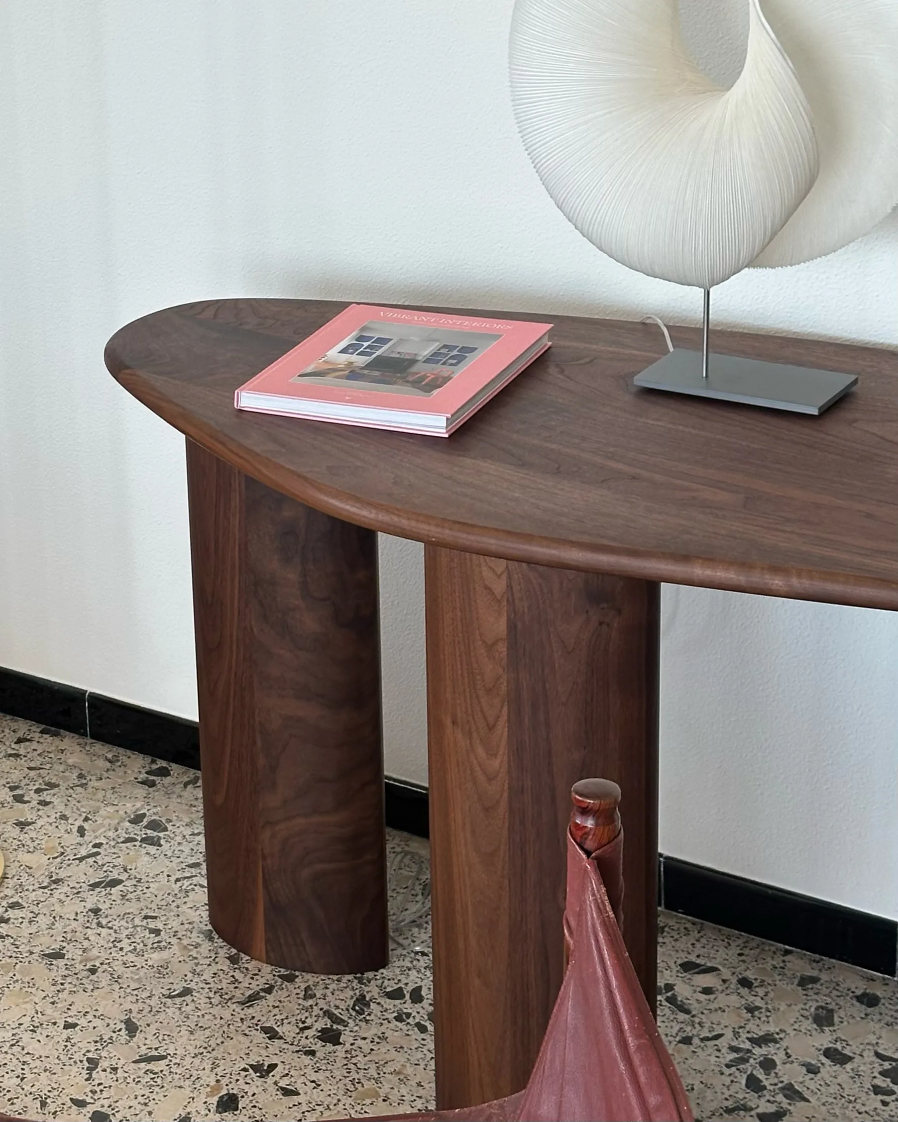 Lowe consoletafel, Valnöt dark brown Tinted