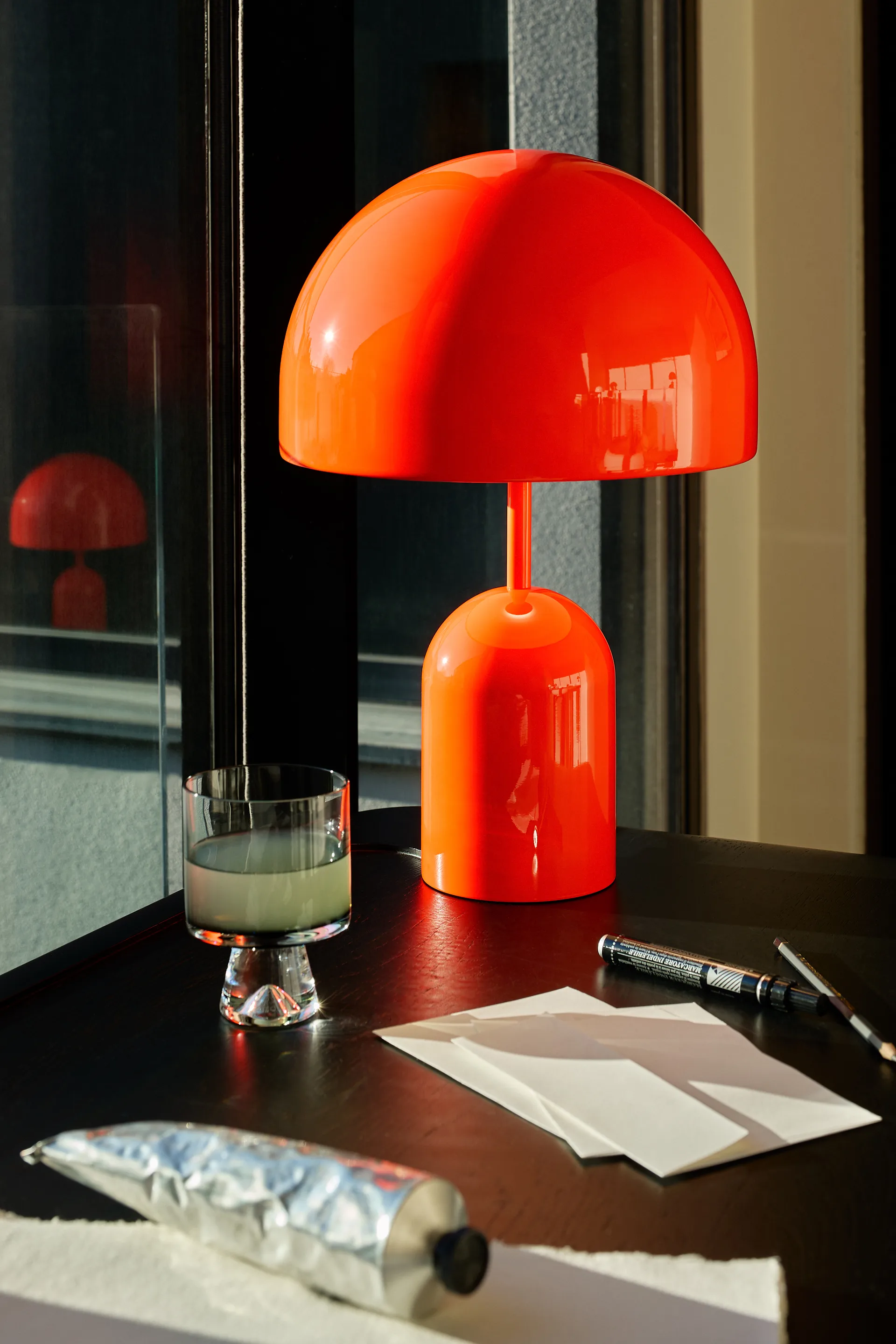 Bell tafellamp, Fluoro Tom Dixon