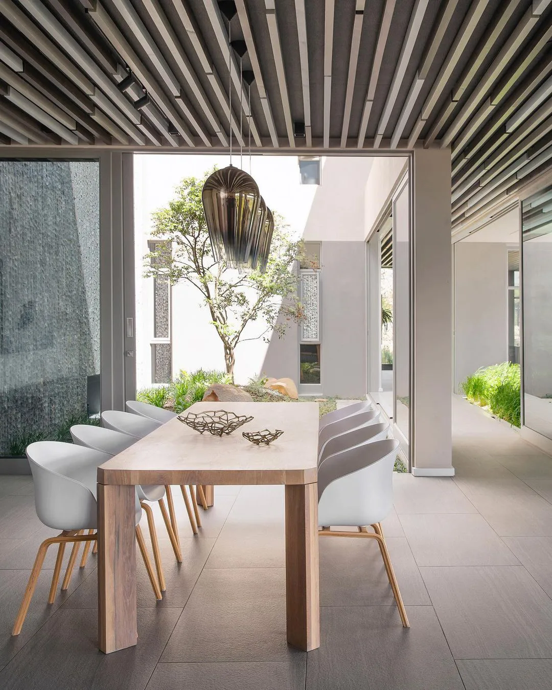 Bone schaal, Messing, S Tom Dixon