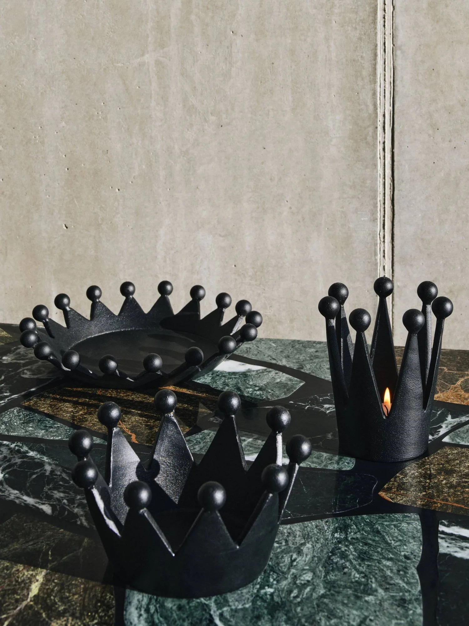 Cast Iron Crown kandelaar, Ø22x4,5 cm Tom Dixon