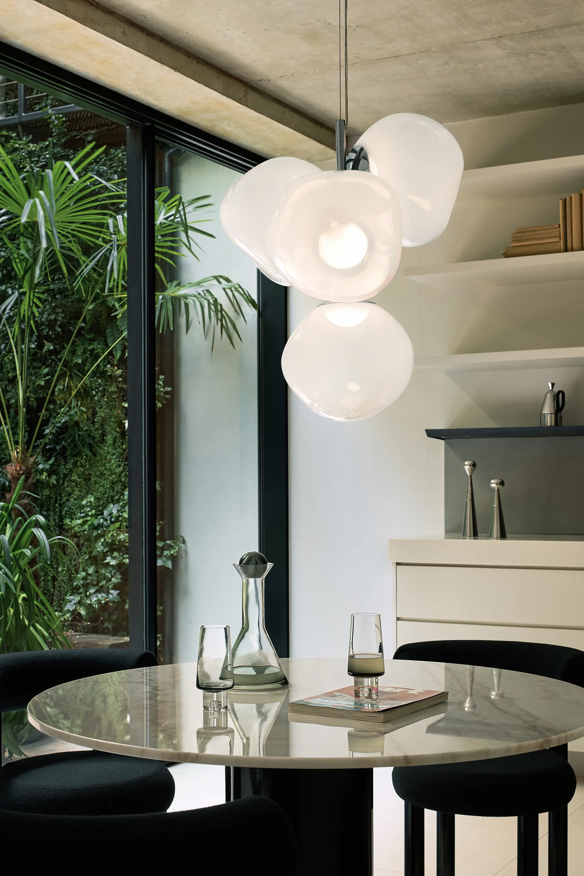 Melt Chandelier small hanglamp LED 103 cm, Opal-gold Tom Dixon