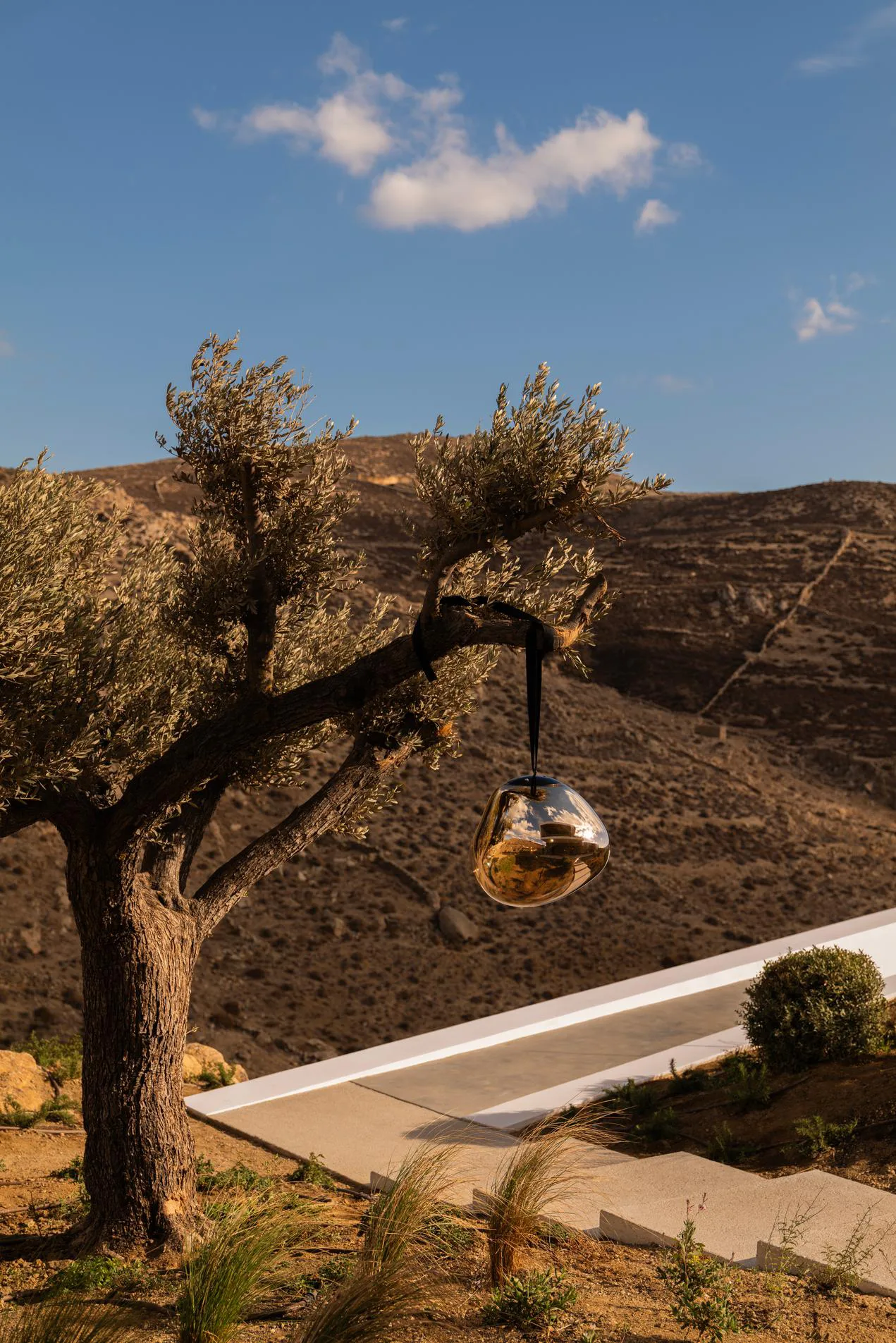 Melt Portable LED Large vloerlamp, Goud Tom Dixon