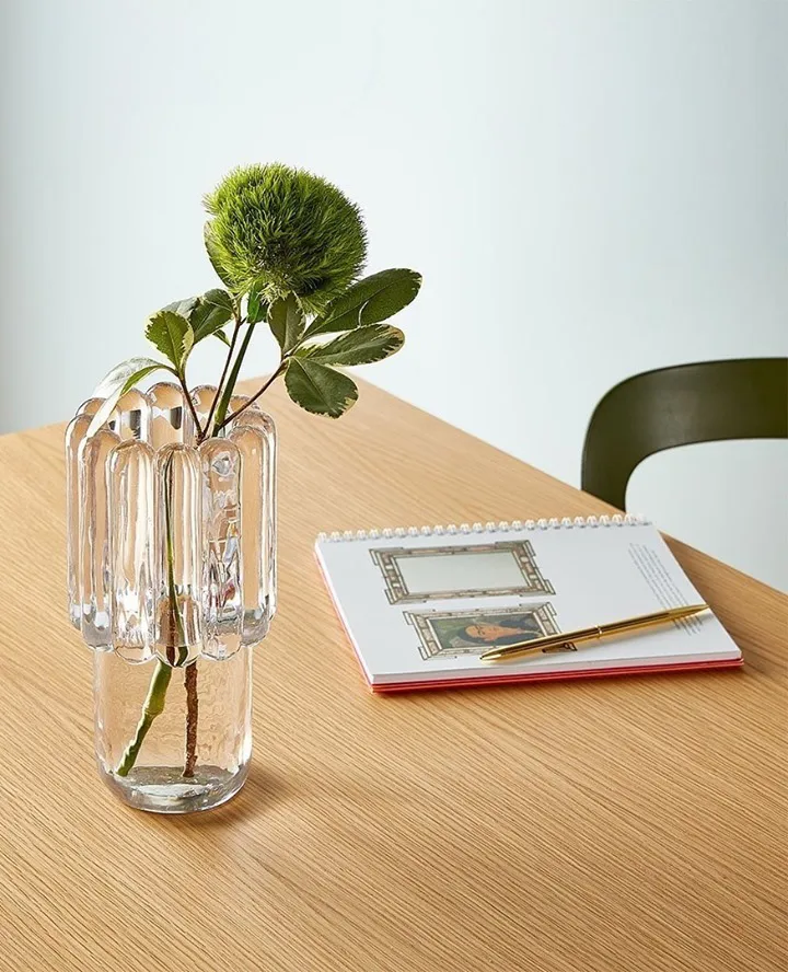 Press Medium vaas, Helder Tom Dixon