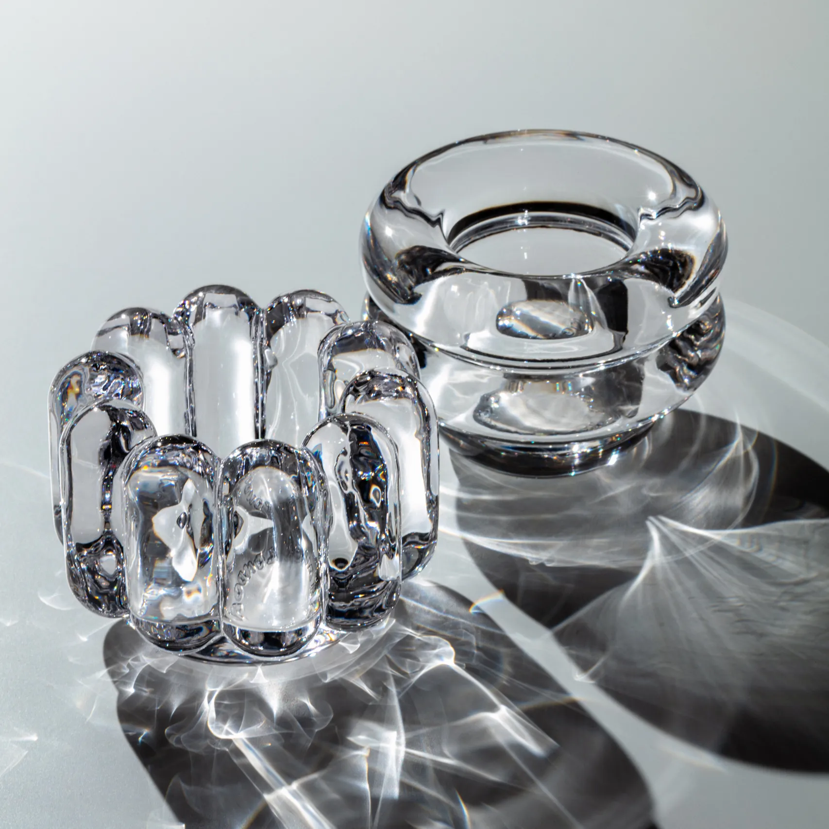 Press theelichthouder vertical, Helder Tom Dixon