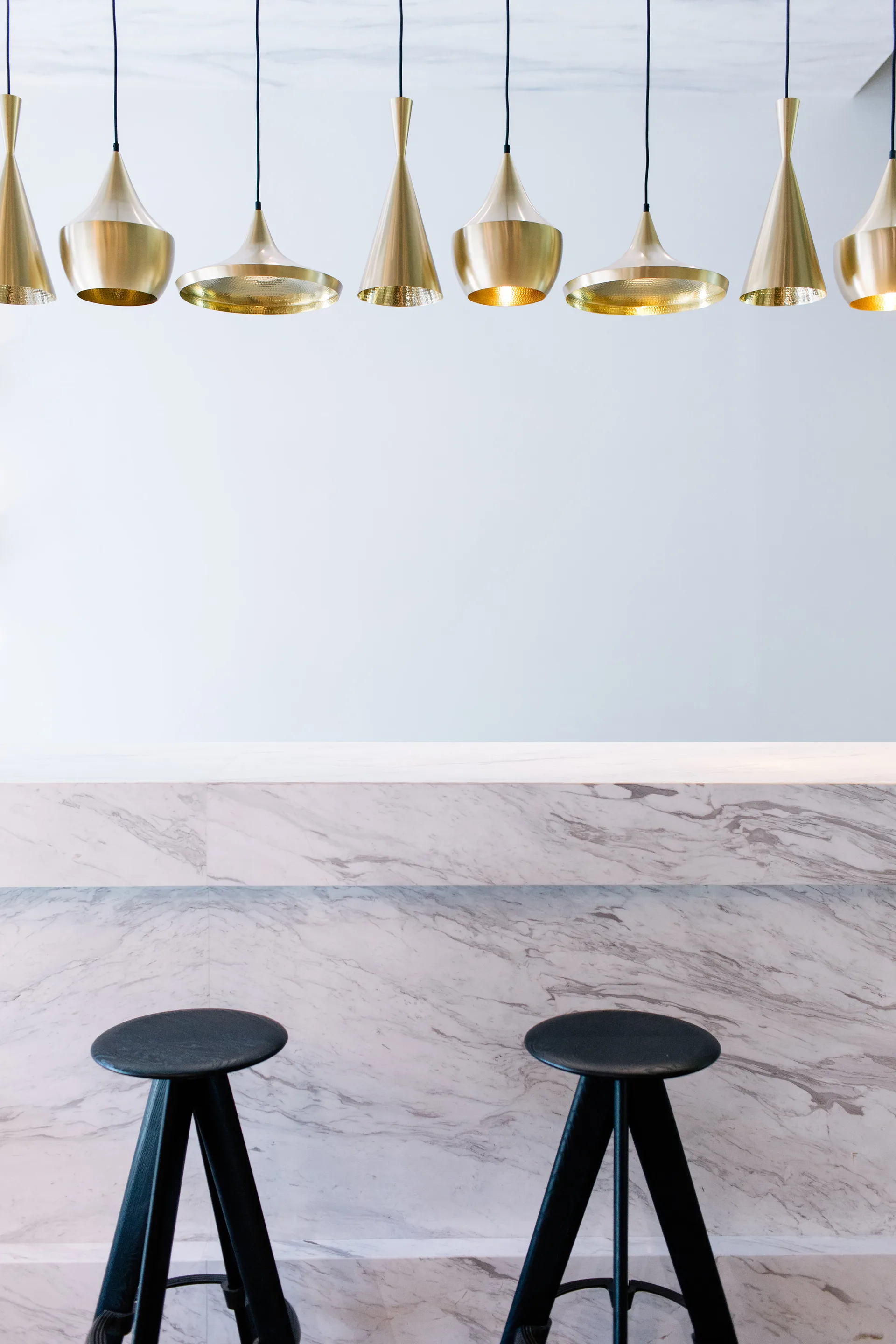 Slab barstoel 76 cm, Zwarte eik Tom Dixon