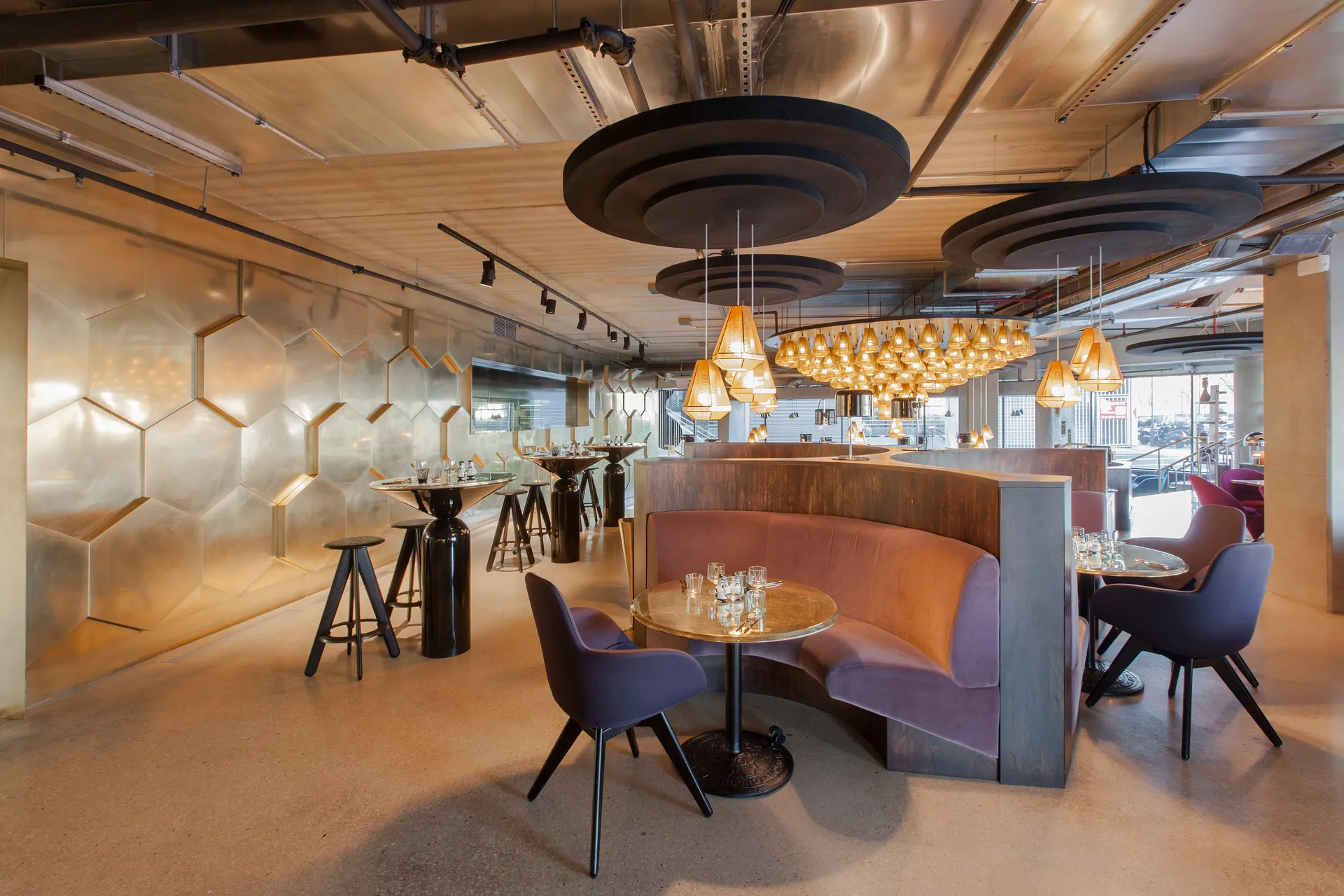 Slab barstoel 76 cm, Zwarte eik Tom Dixon