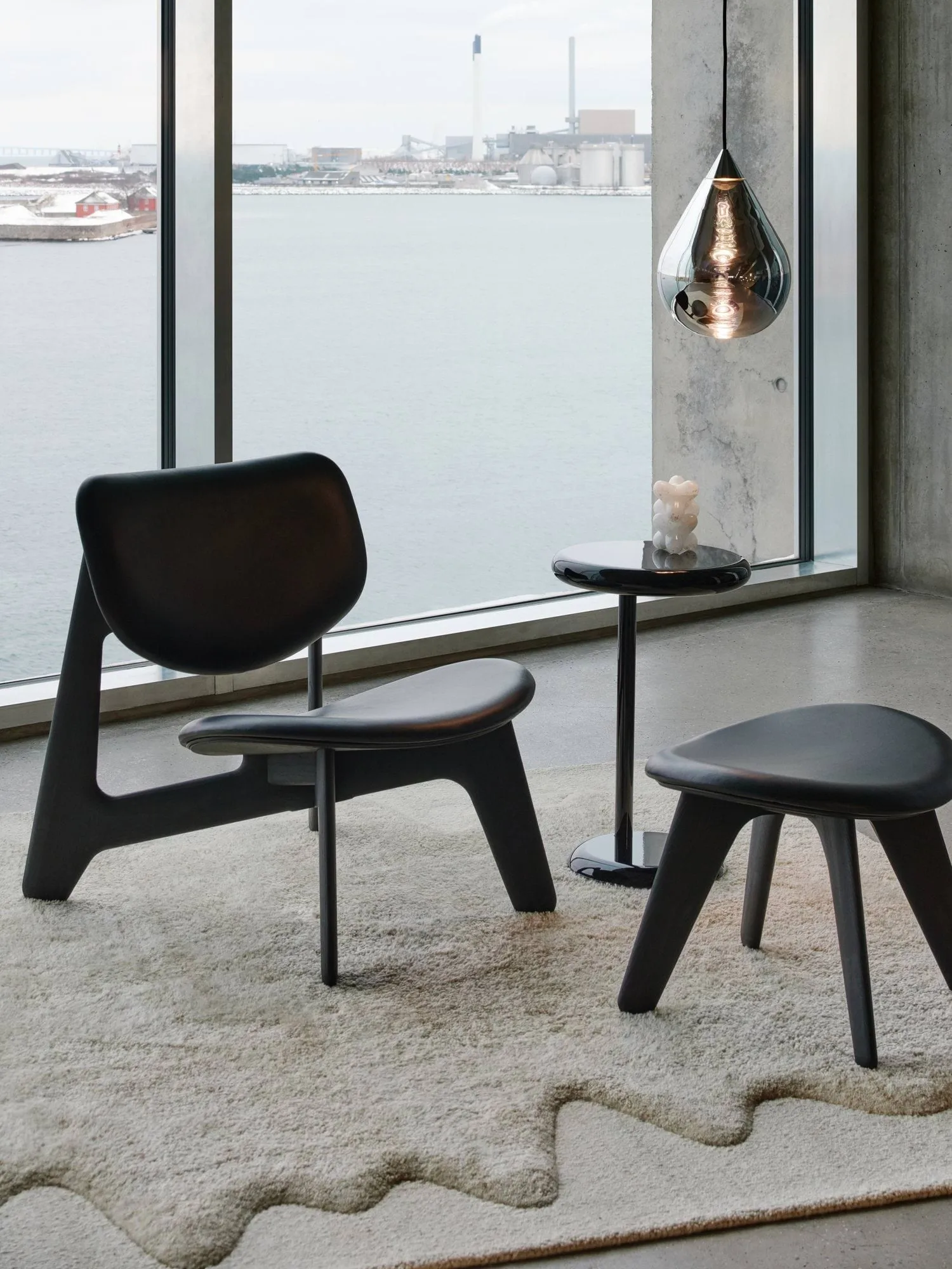 Spot bijzettafel, Black, Ø35x55 cm Tom Dixon