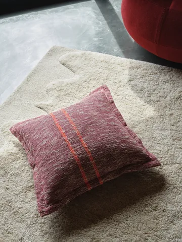 Track sierkussen - Burgundy, 56x56 cm - Tom Dixon