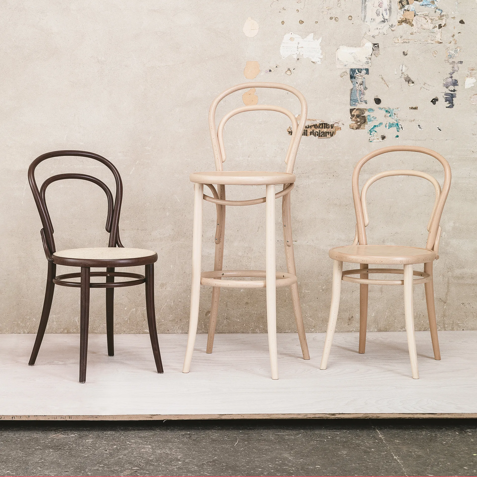 Ton no.14 stoel, Transparant gelakt beukenhout-New fineerhouten zitting TON